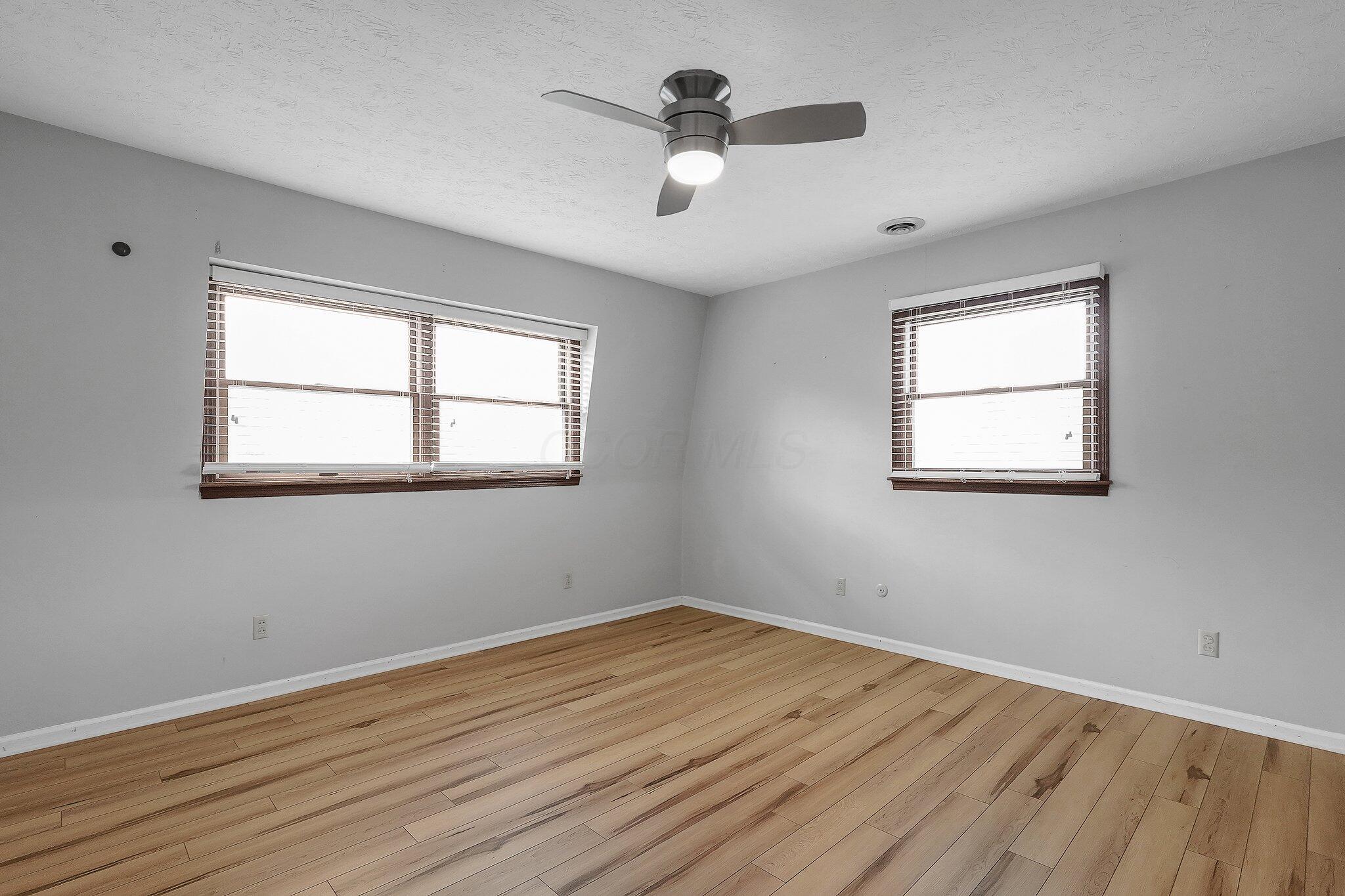 6 Coventry Lane Property Photo 29