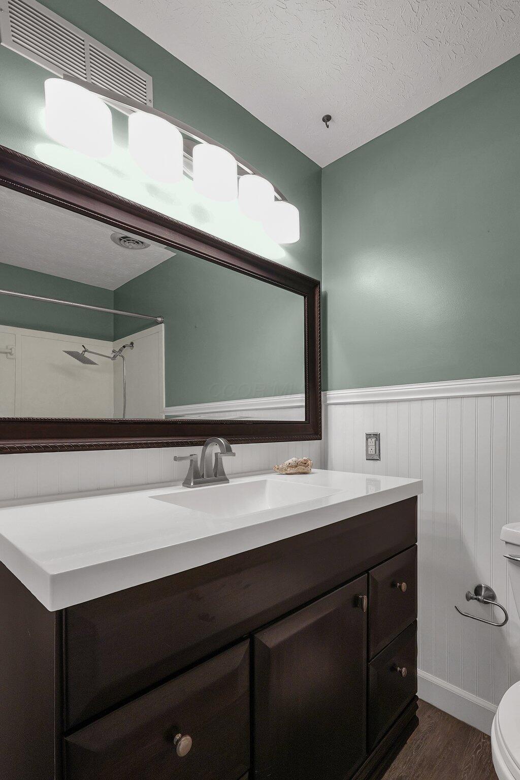6 Coventry Lane Property Photo 33