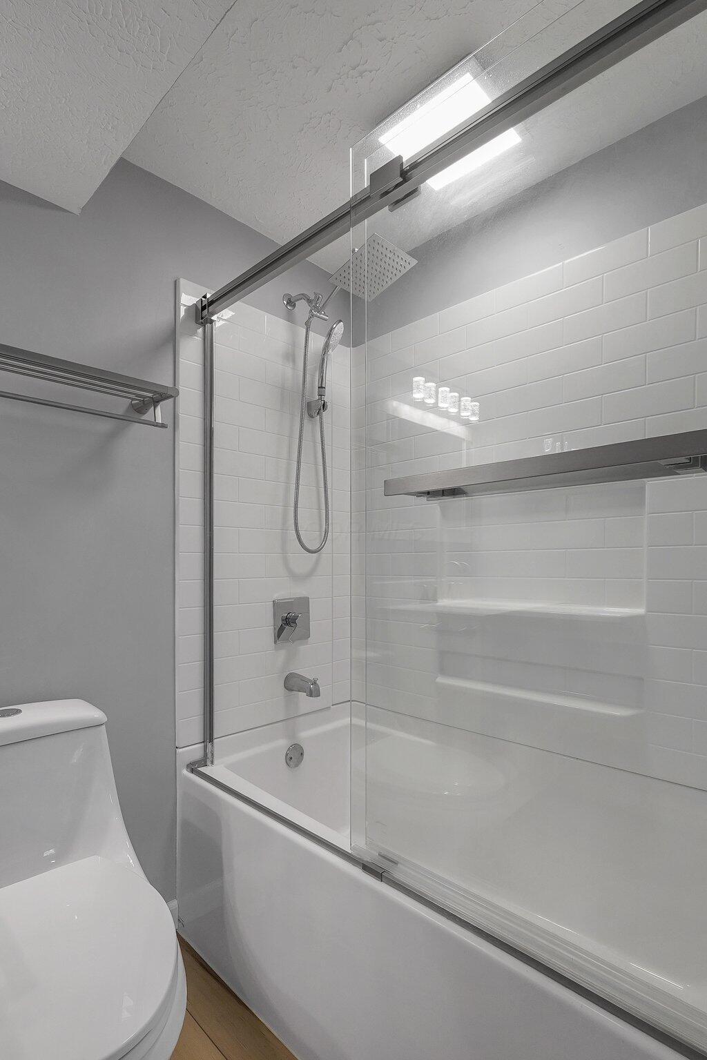 6 Coventry Lane Property Photo 41