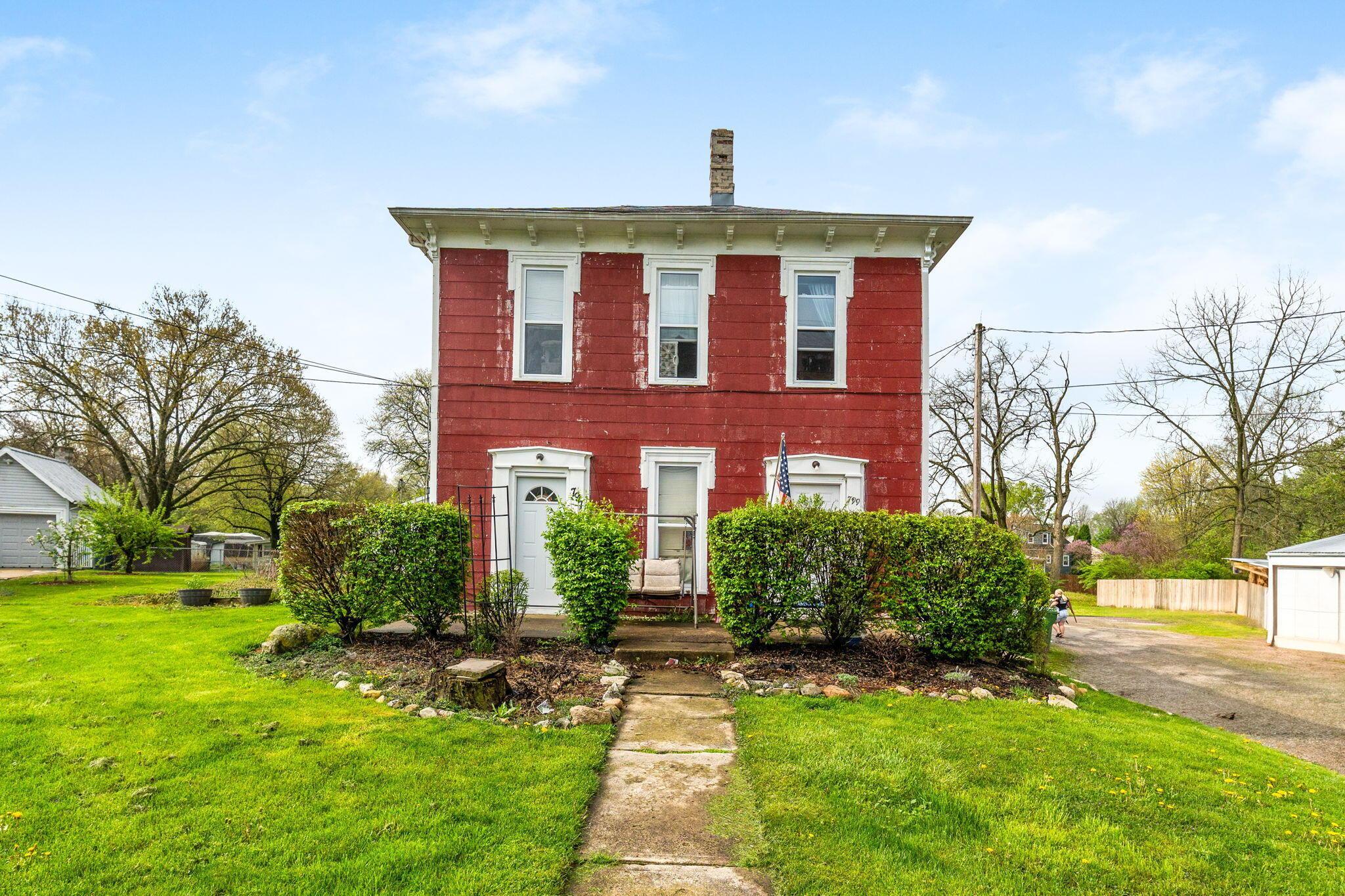 797-799 W 5th Street Property Photo
