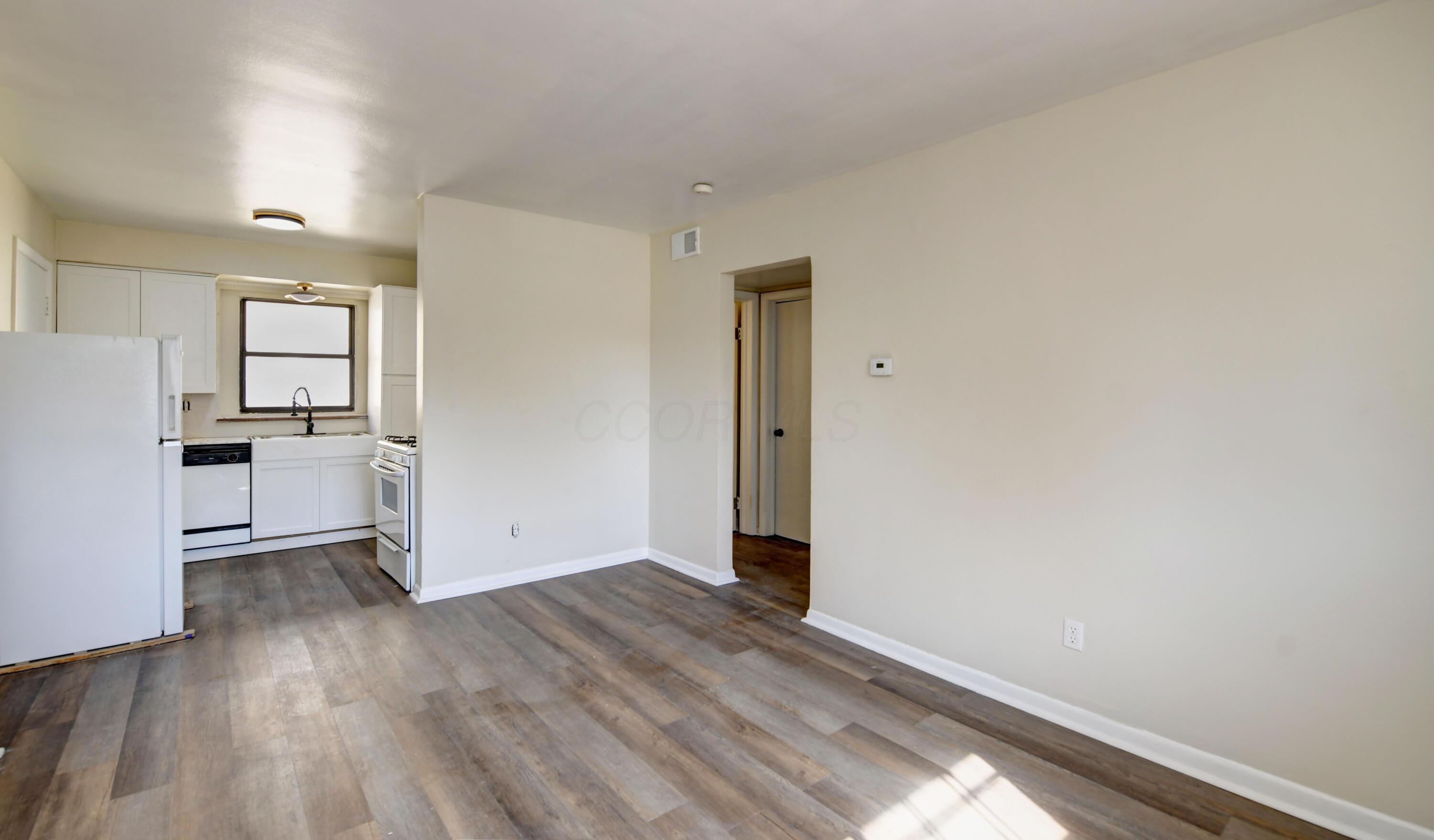 221 Dana Avenue Property Photo 2