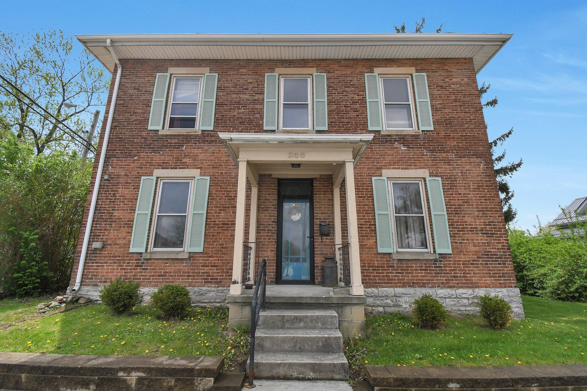 - Real Estate Listings Main Image