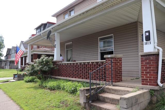 389-391 E 2nd Street, 389 Property Photo 2