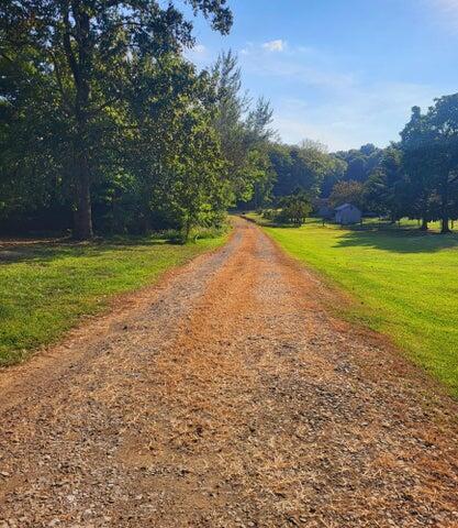 965 Graves Road Property Photo