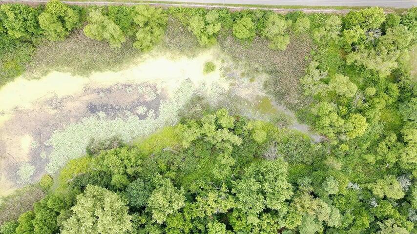 965 Graves Road Property Photo 3