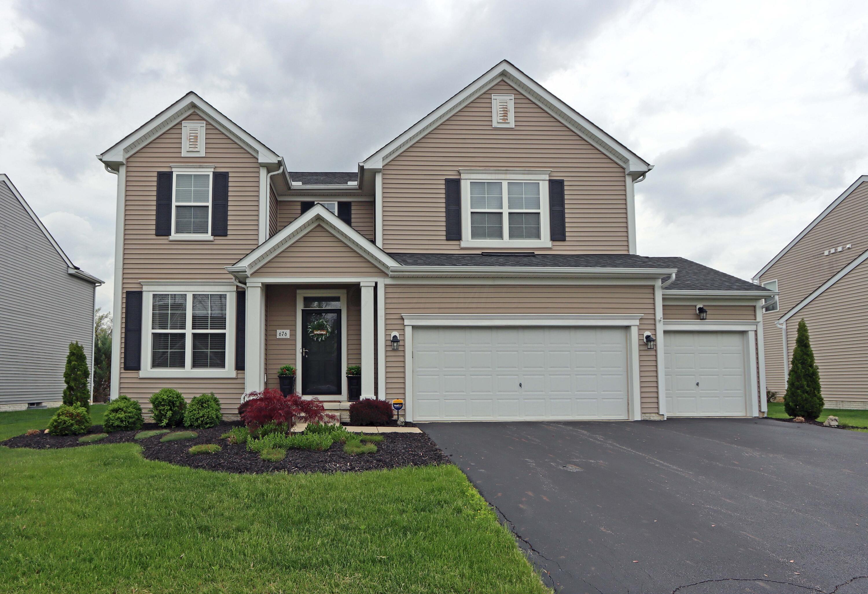676 Arabian Circle Property Photo