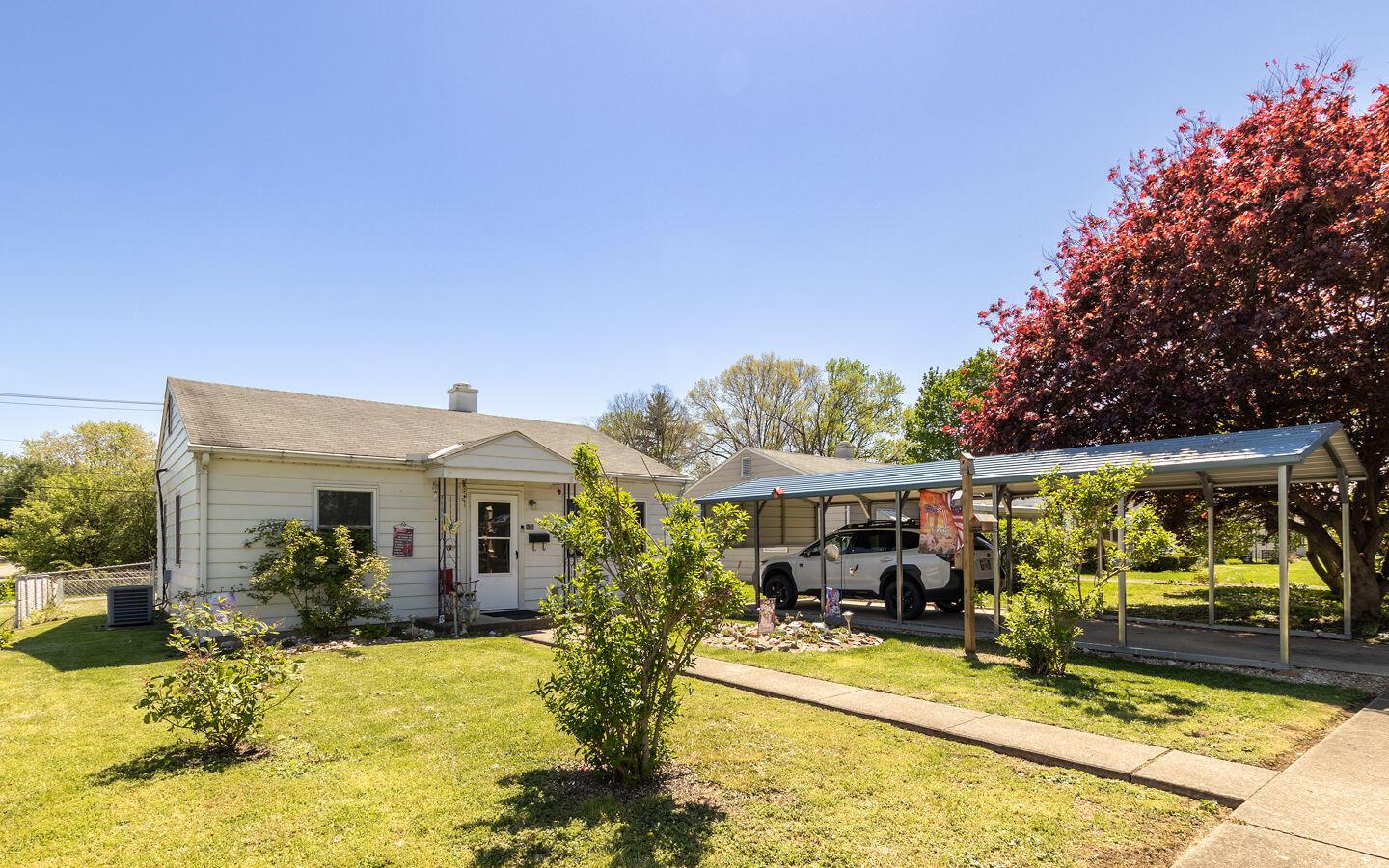 956 Harrison Avenue Property Photo