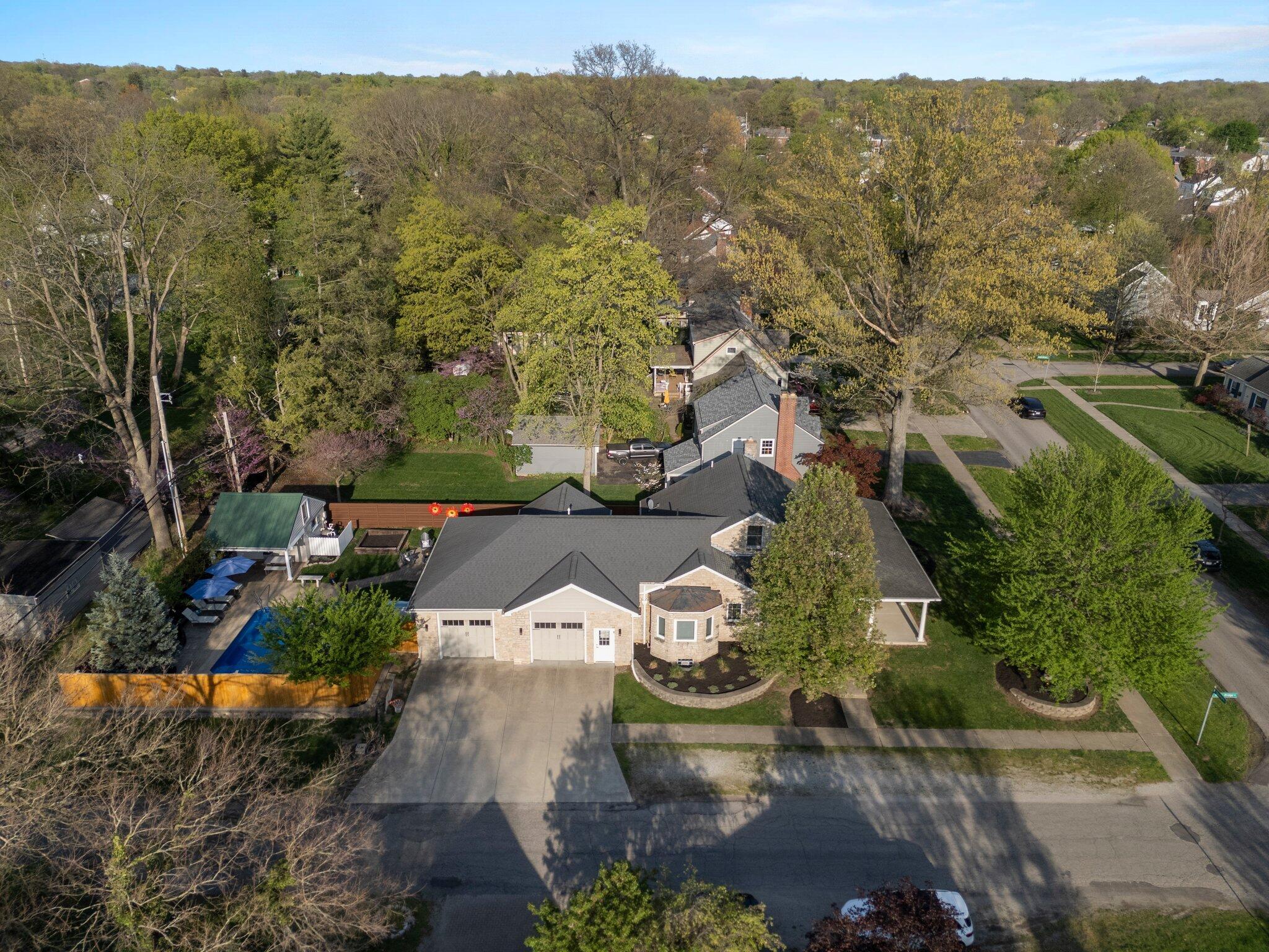 130 W Beaumont Road Property Photo