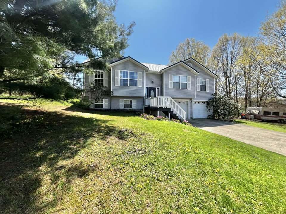 352 Valleybrook Circle Property Photo