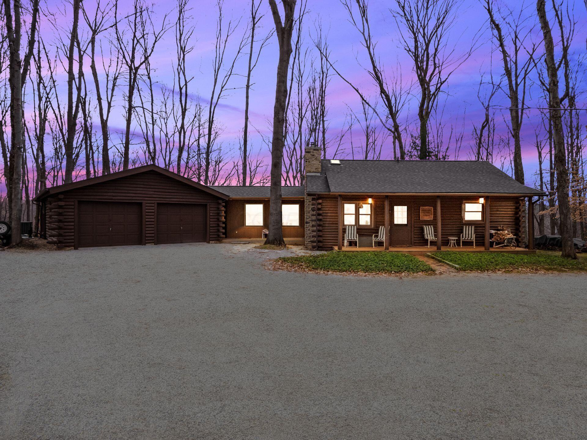 1060 Fox Lane Property Photo 4
