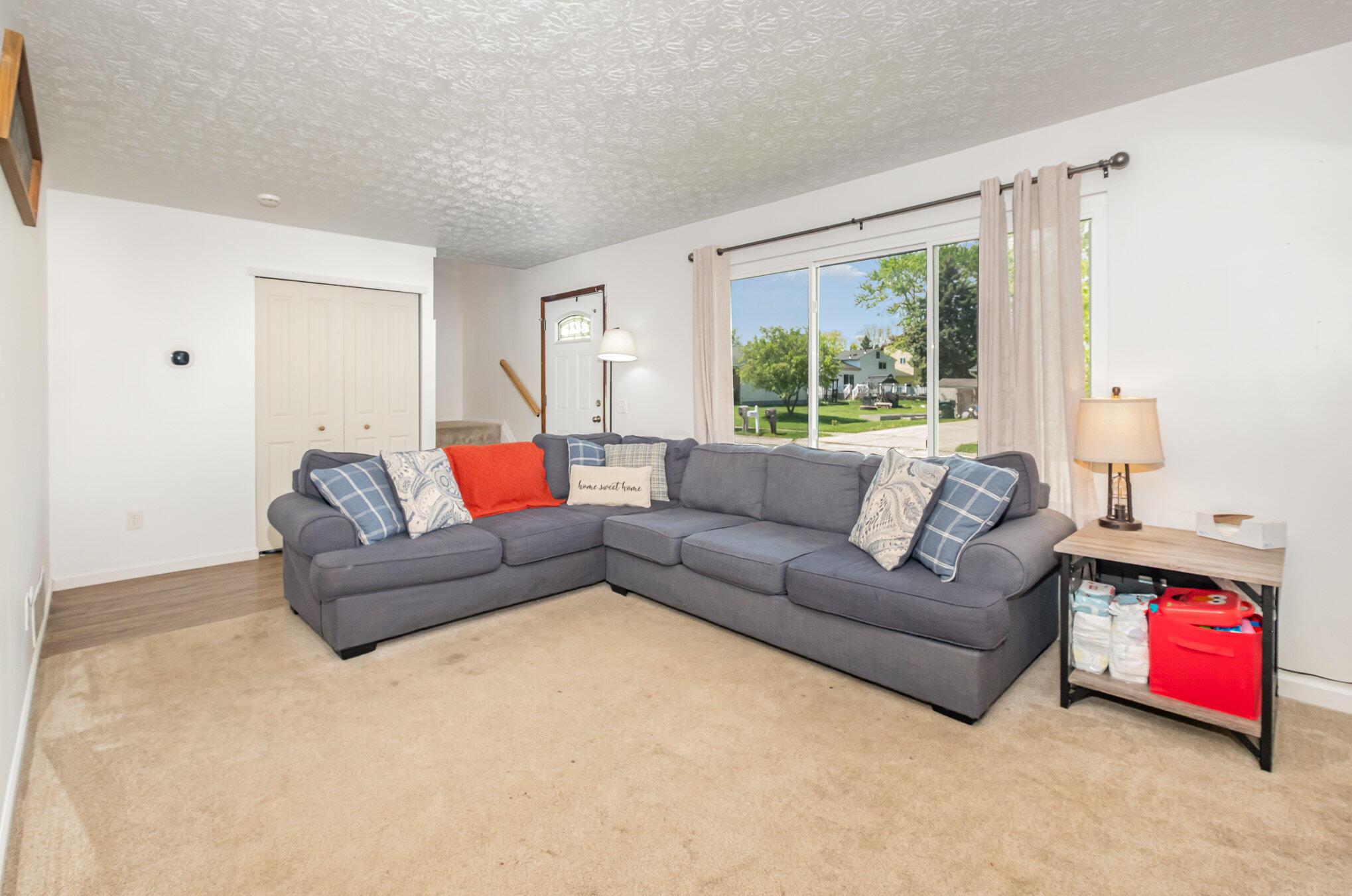 5538 Fescue Drive Property Photo 7