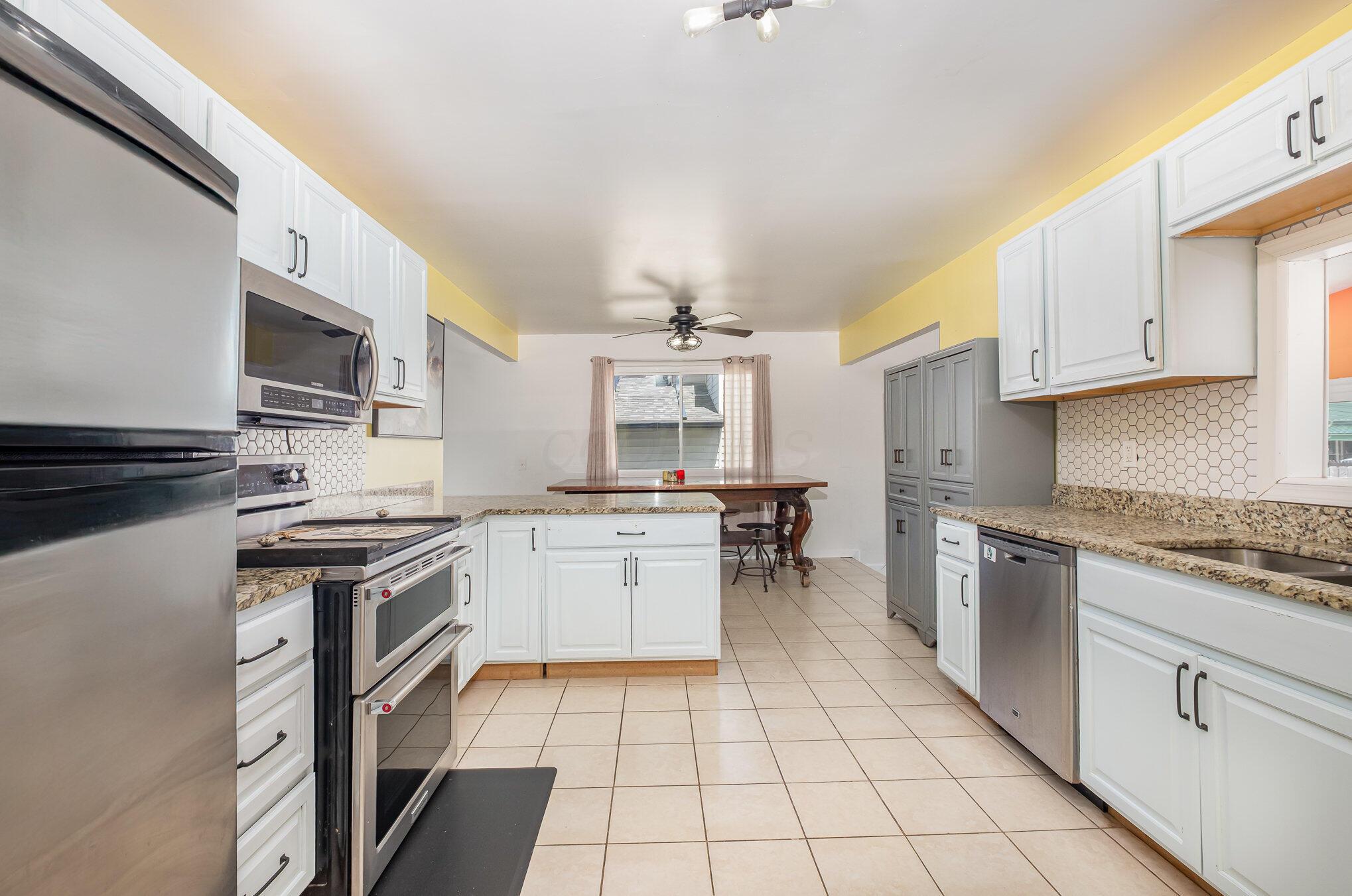 5538 Fescue Drive Property Photo 10
