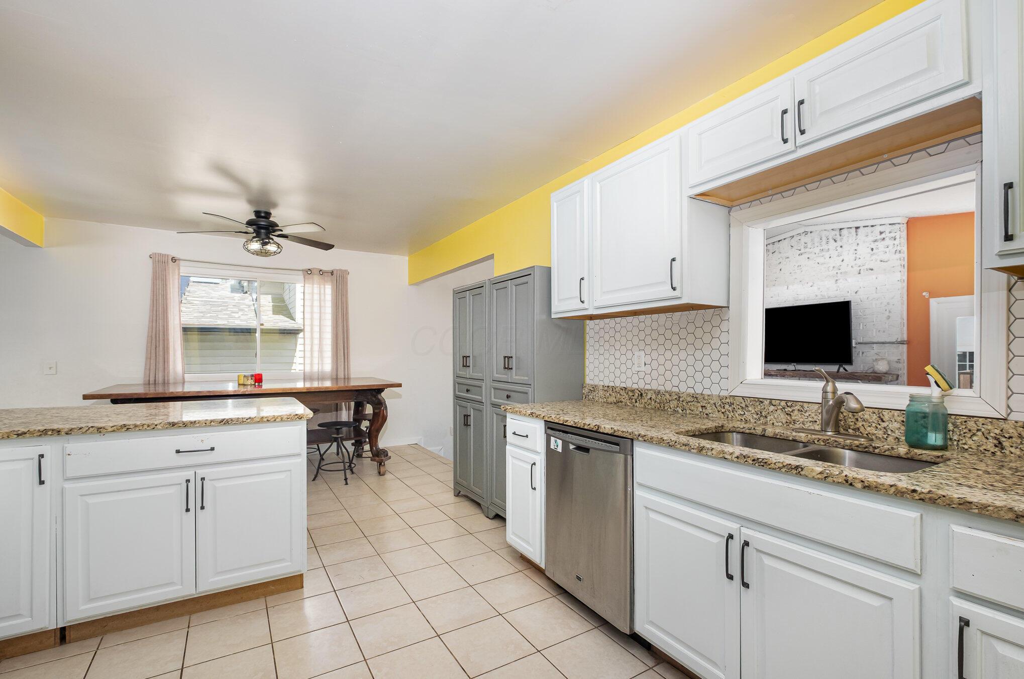 5538 Fescue Drive Property Photo 11