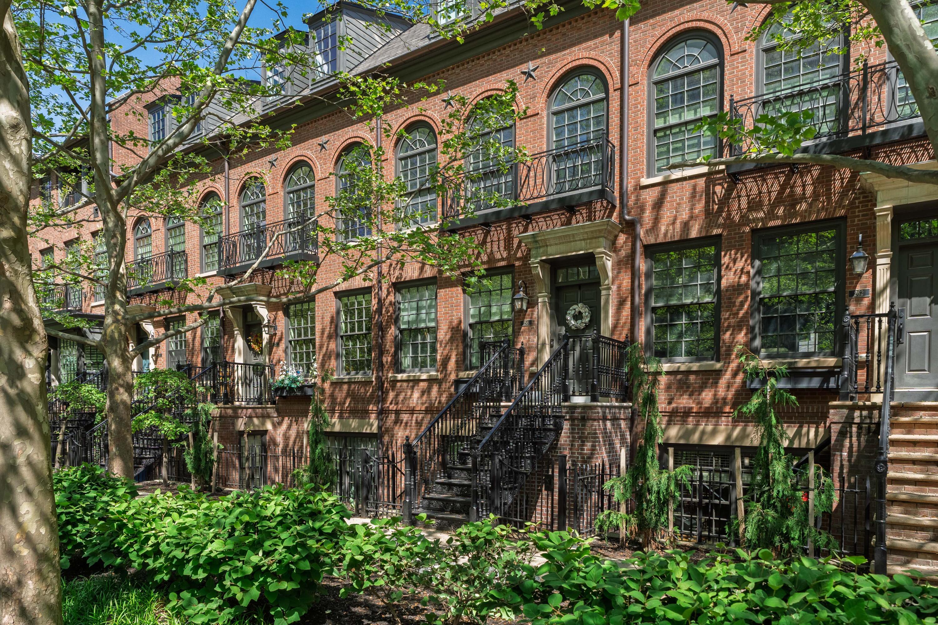 260 E Gay Street Property Photo