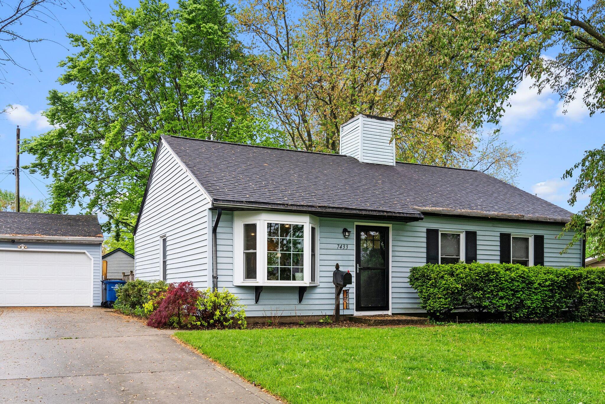 7433 Saratoga Avenue Property Photo 1