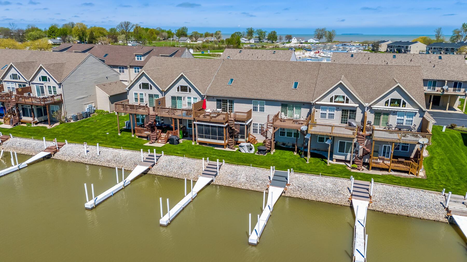 8928 W Canada Goose Court
