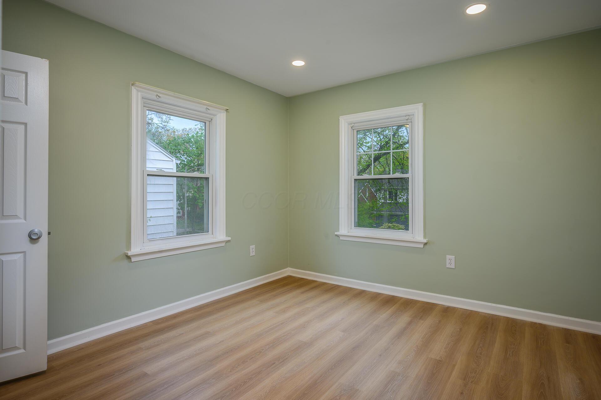 2513 Georgetown Avenue Property Photo 18