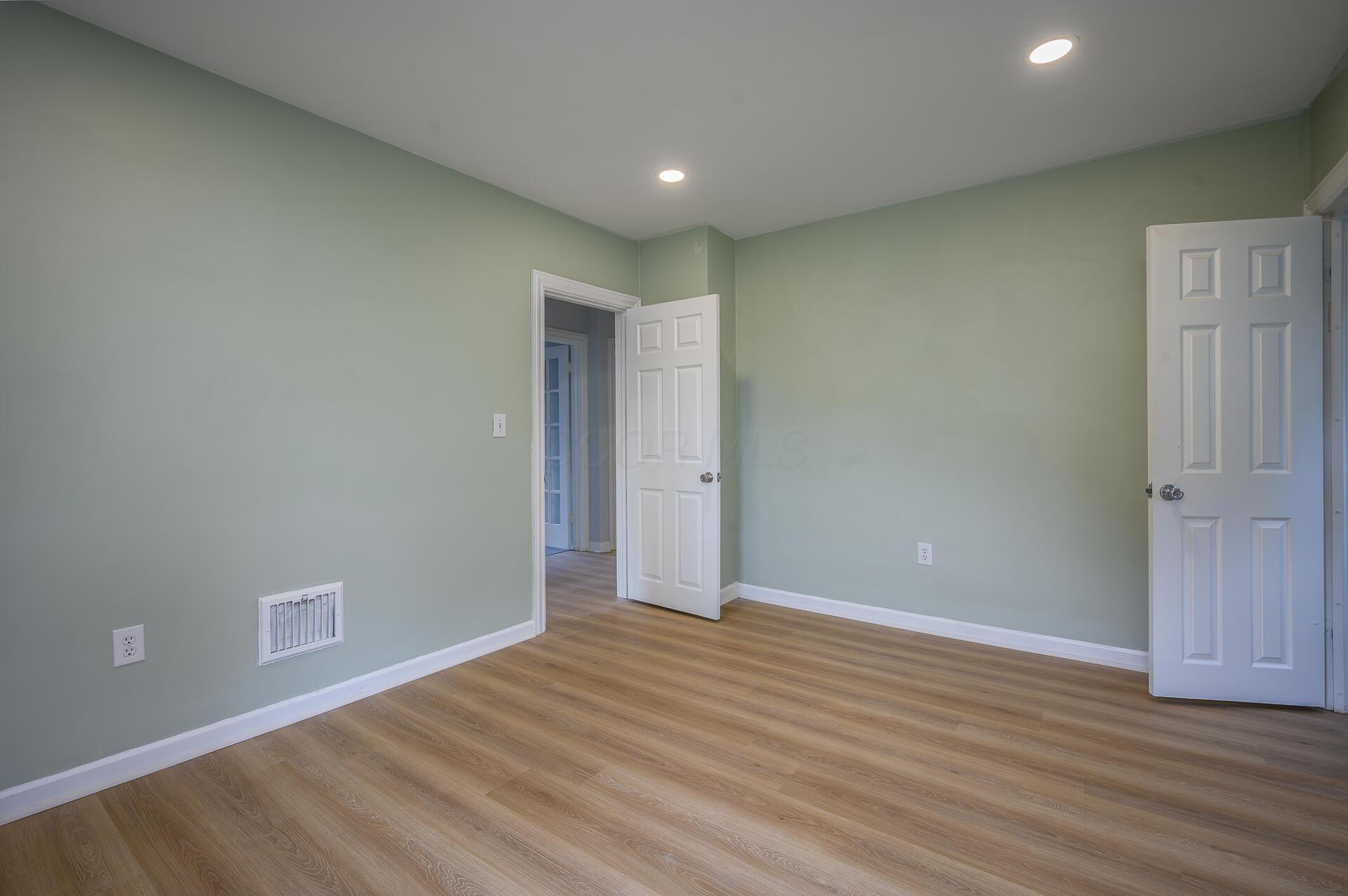 2513 Georgetown Avenue Property Photo 21