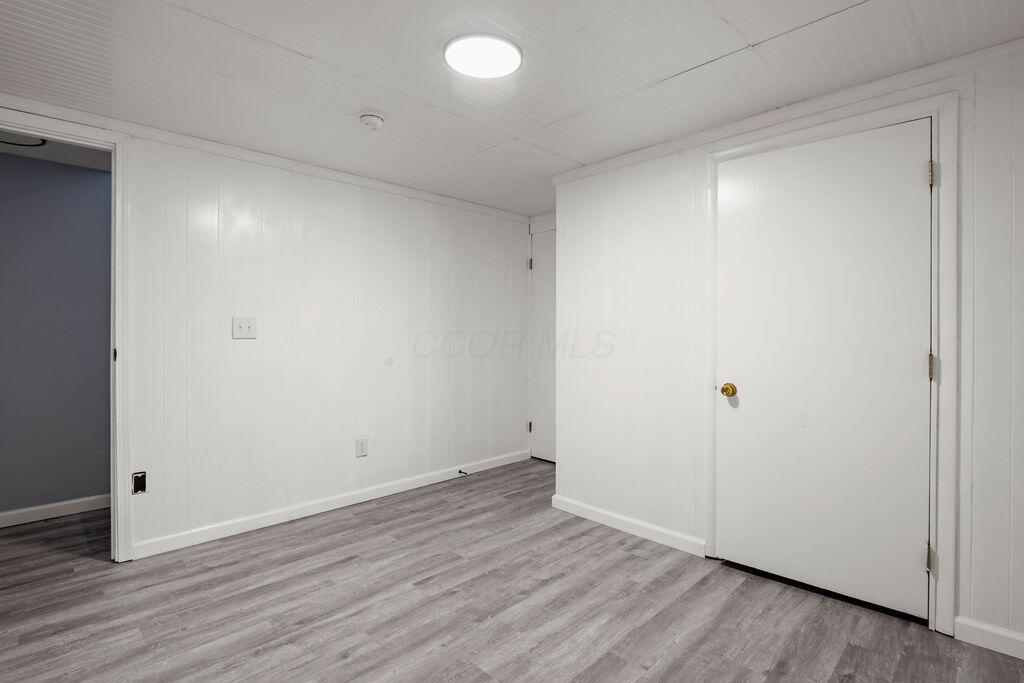 852 Pine Way Drive, E2 Property Photo 11