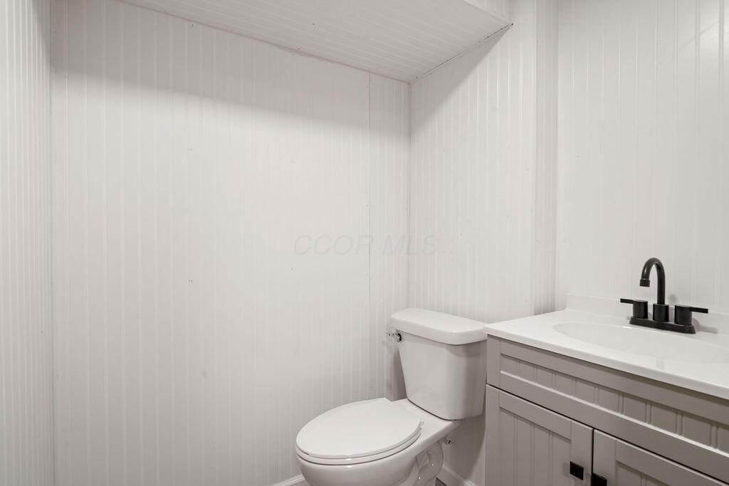 852 Pine Way Drive, E2 Property Photo 12