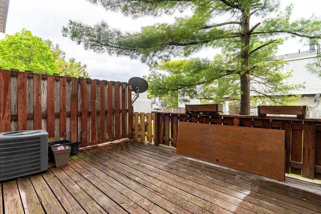 852 Pine Way Drive, E2 Property Photo 19