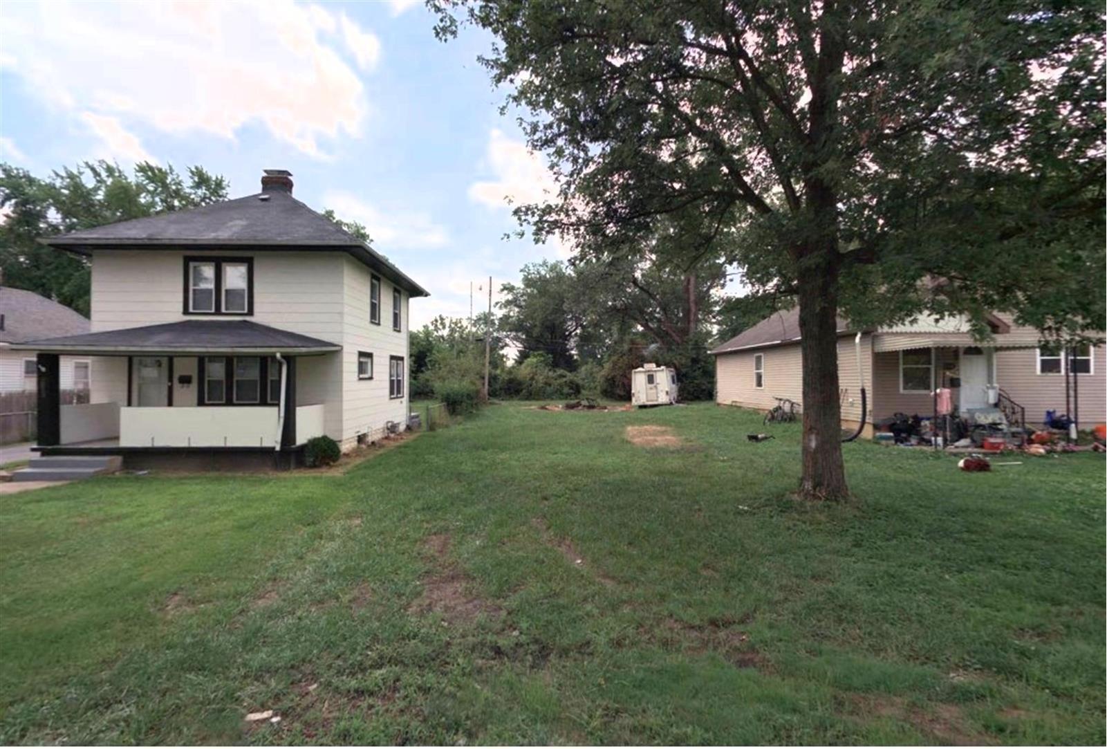 2049 Loretta Avenue Property Photo