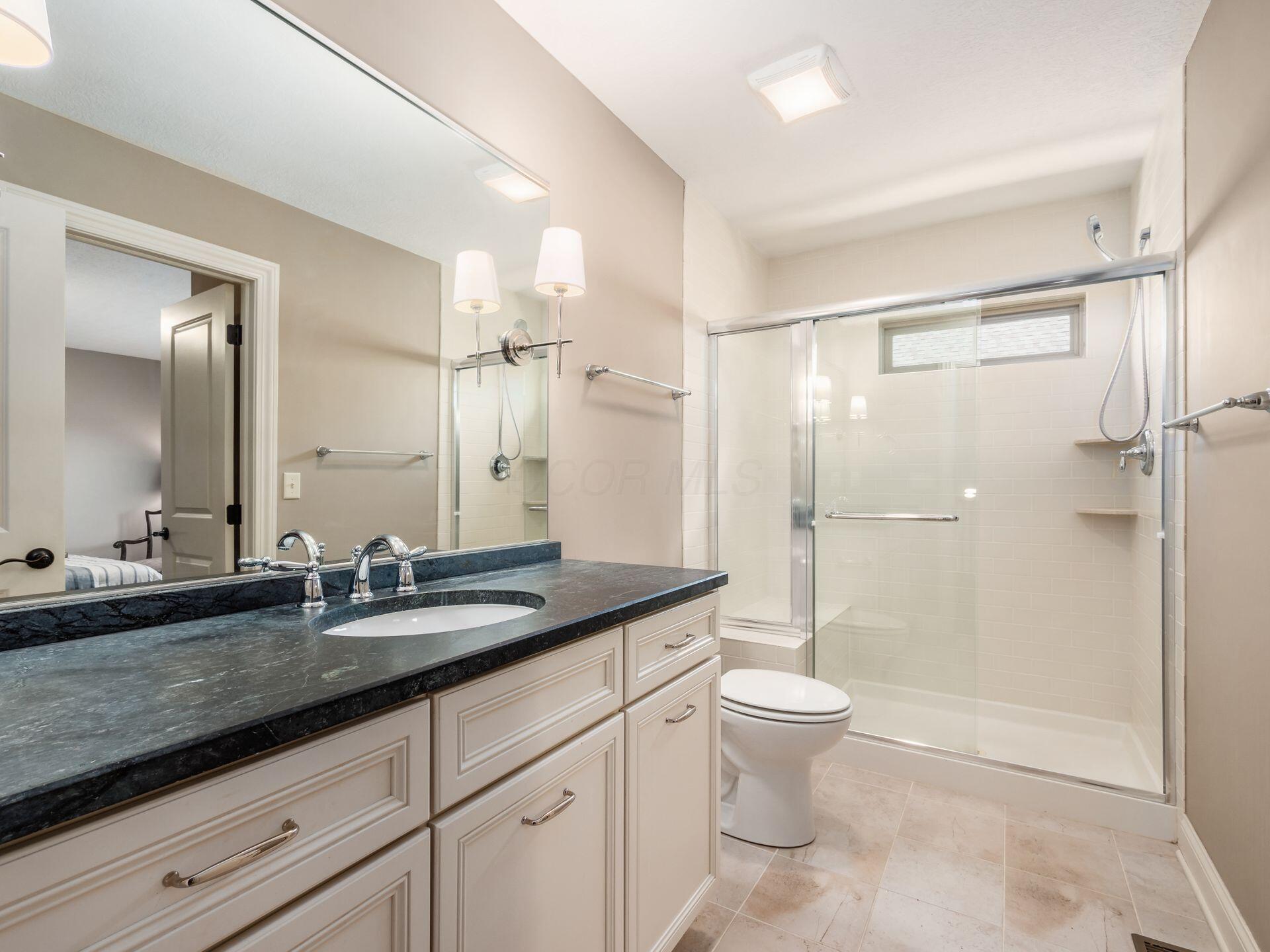 5872 Kingham Park Property Photo 30