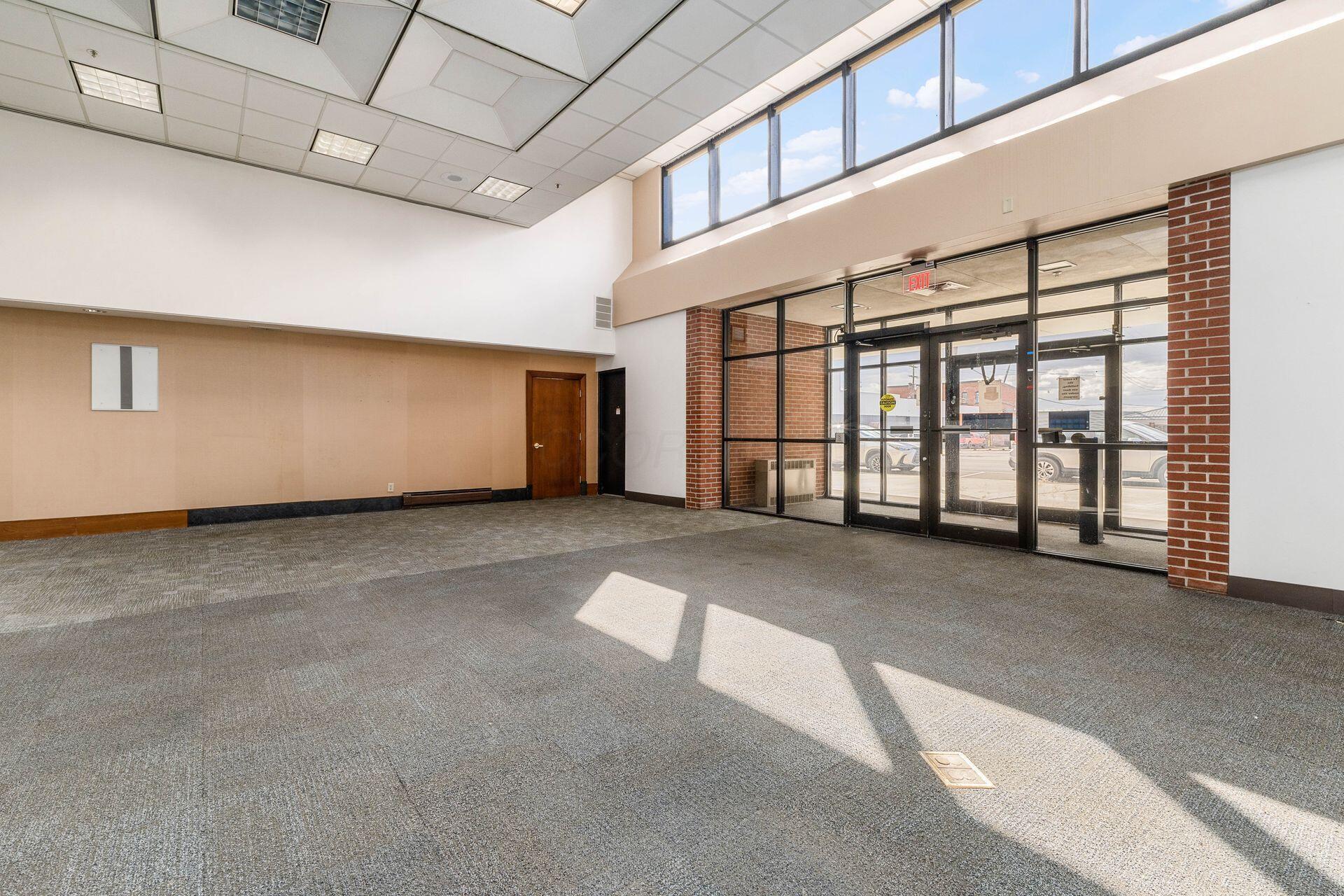 68 W Church Street, Entire 1st Floor Property Photo 12