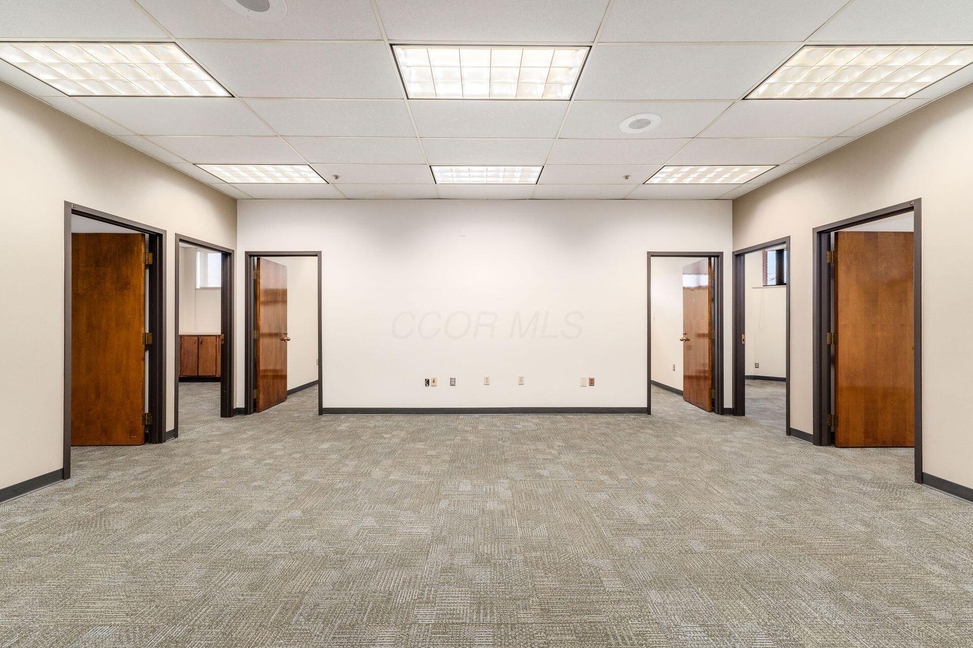 68 W Church Street, Entire 1st Floor Property Photo 15