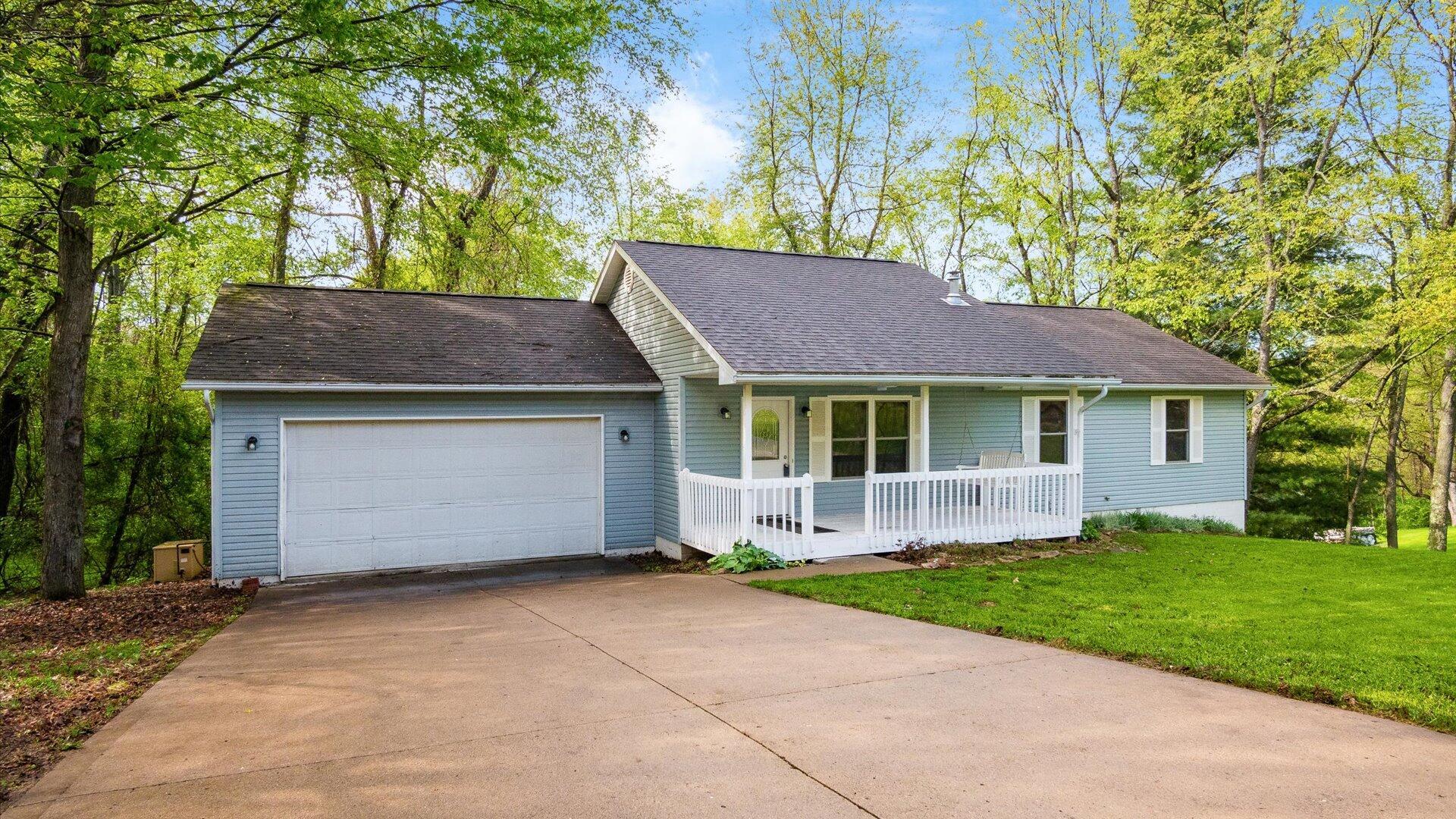 629 Mcintosh Drive Property Photo 4