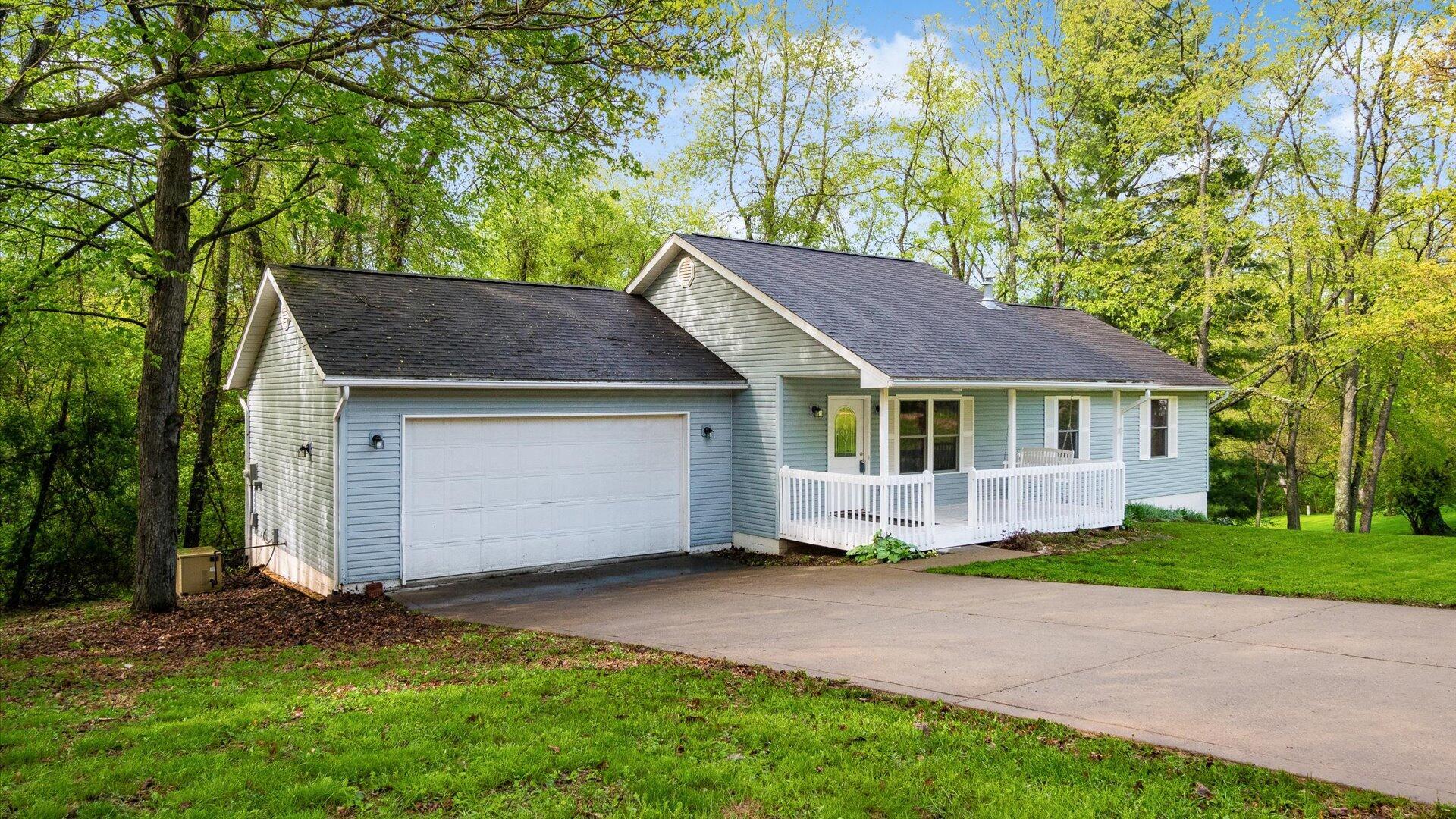 629 Mcintosh Drive Property Photo 5