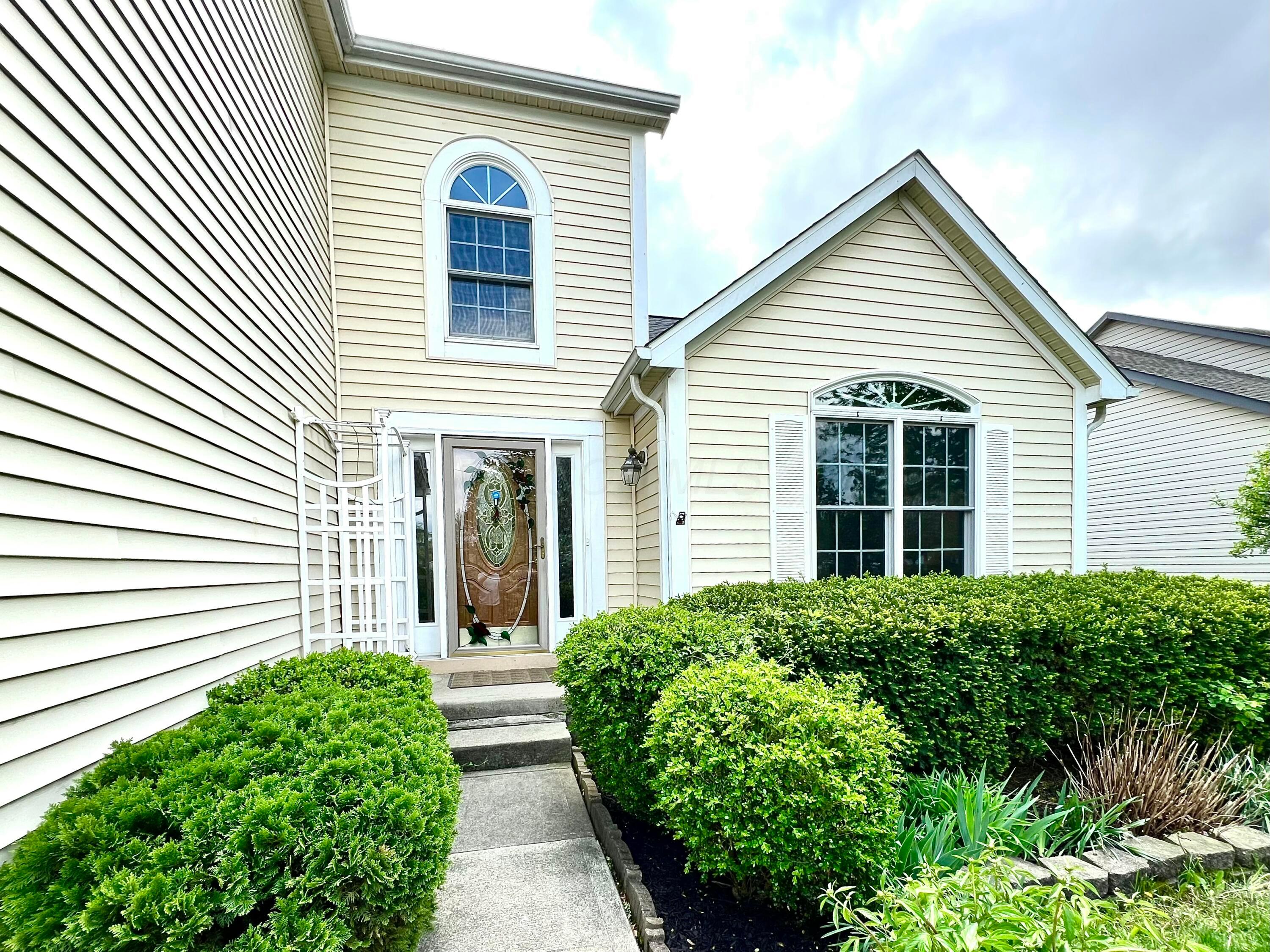 785 Lone Rise Drive E Property Photo 3