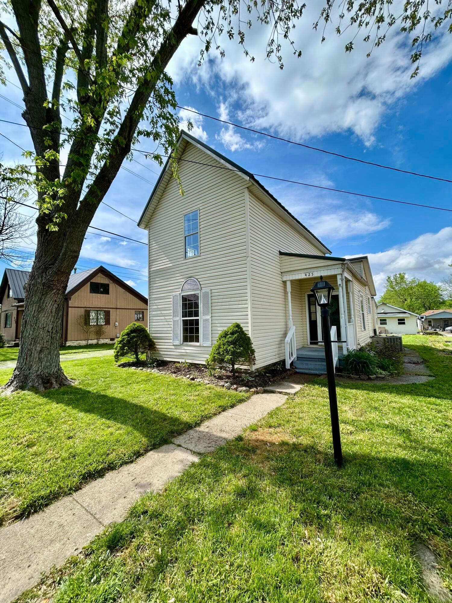 425 Evans Street Property Photo 1