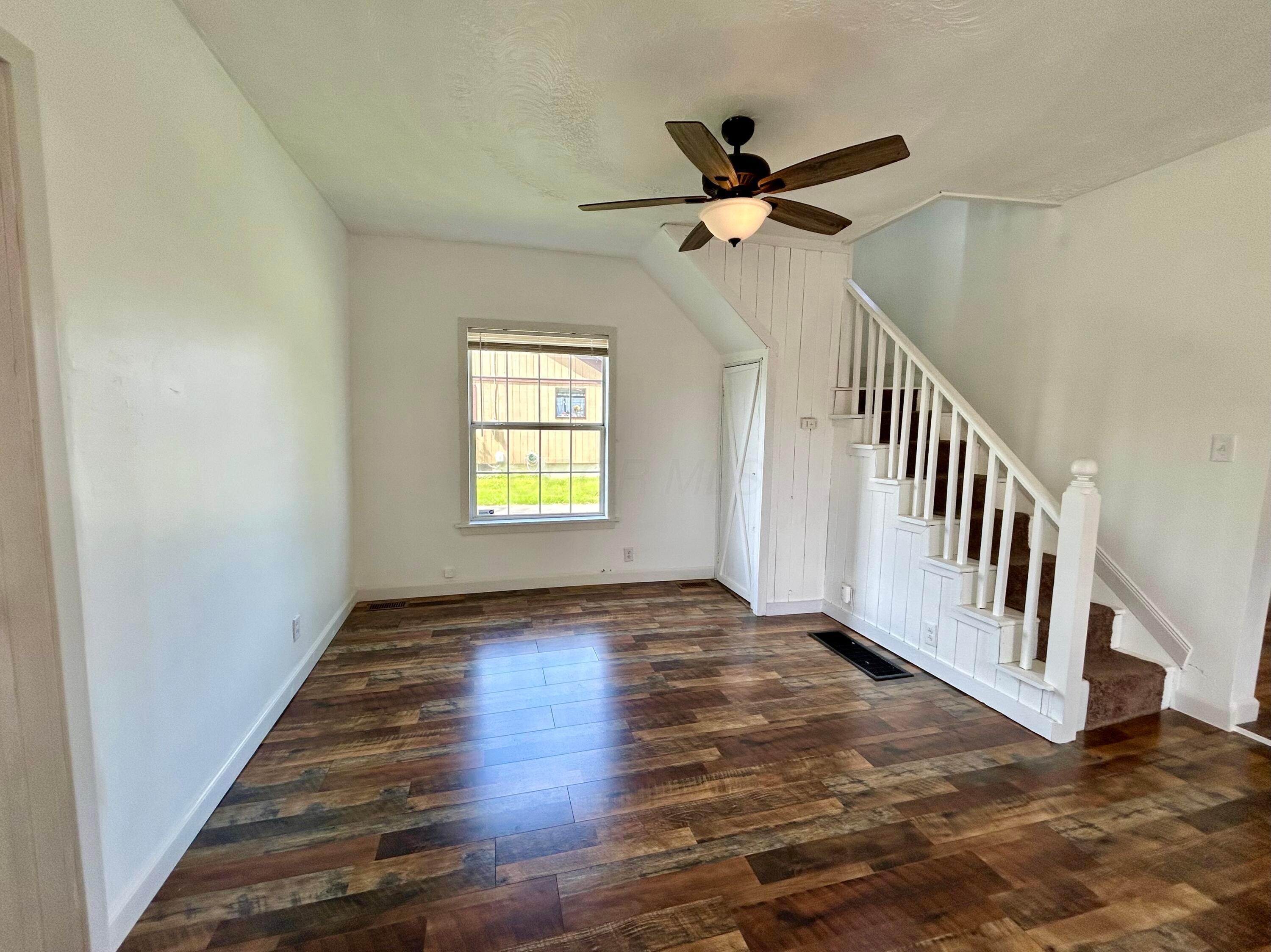 425 Evans Street Property Photo 7