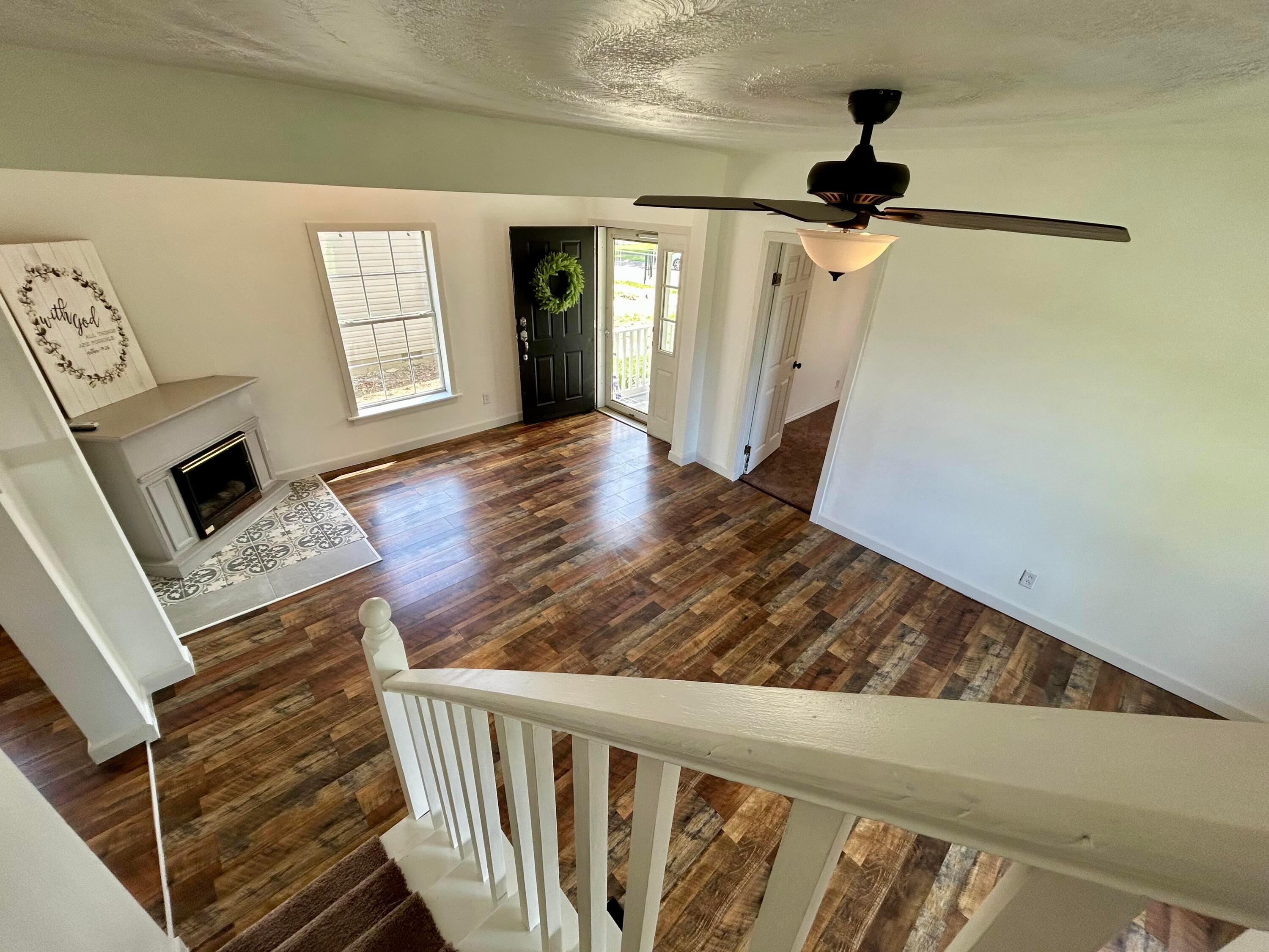 425 Evans Street Property Photo 9