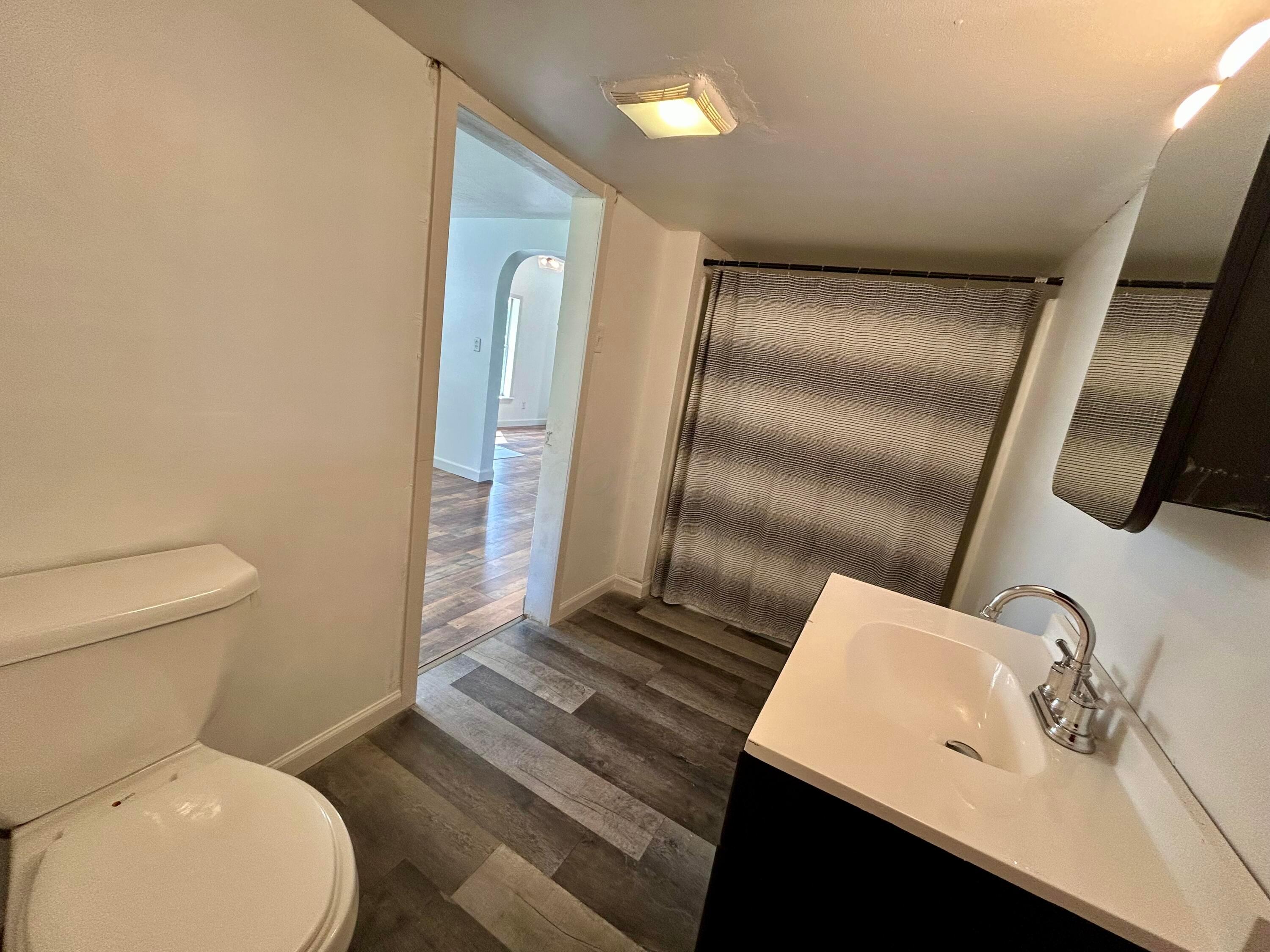 425 Evans Street Property Photo 15