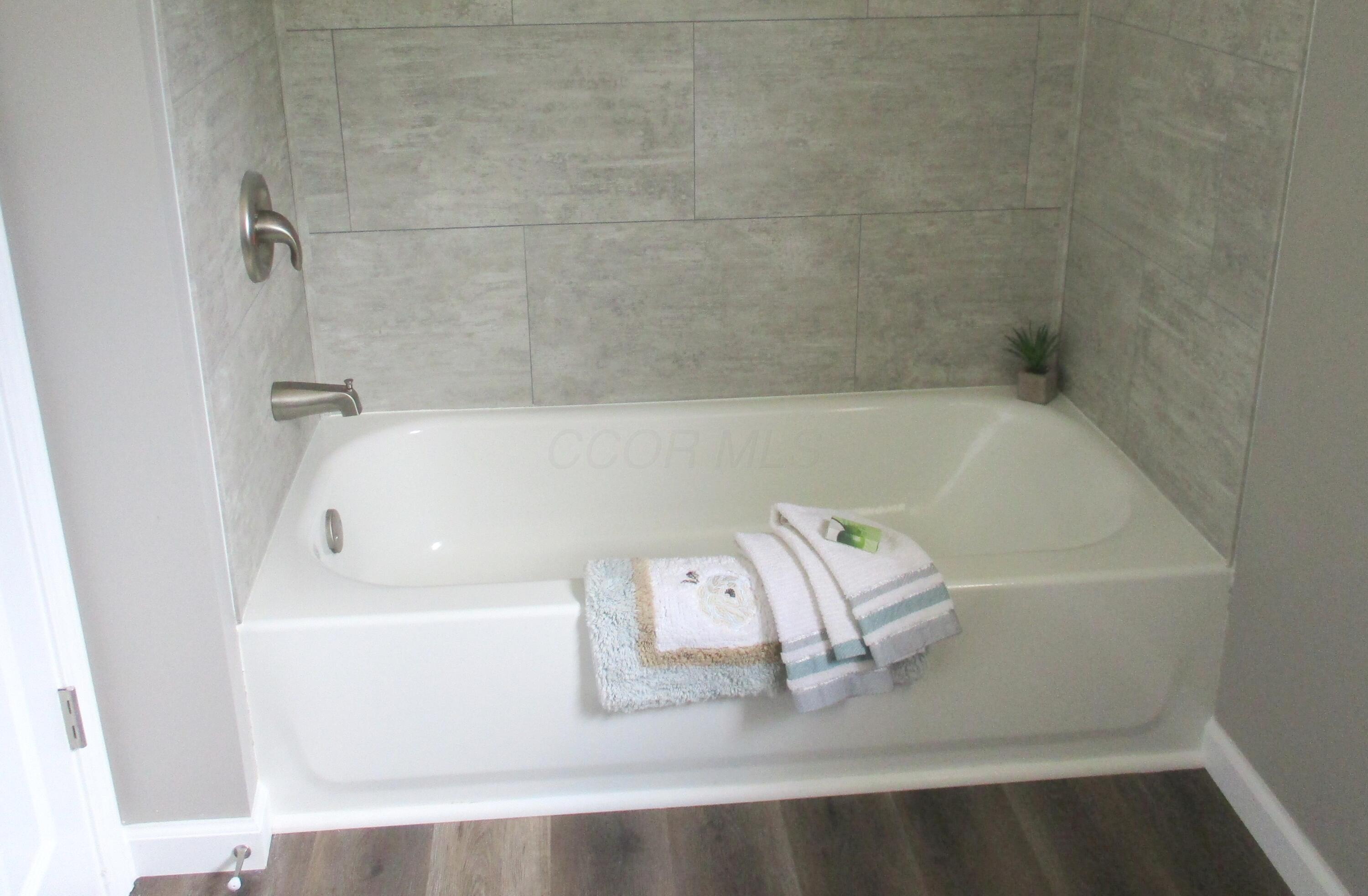 2215 Mcdonald Hill Road Property Photo 17