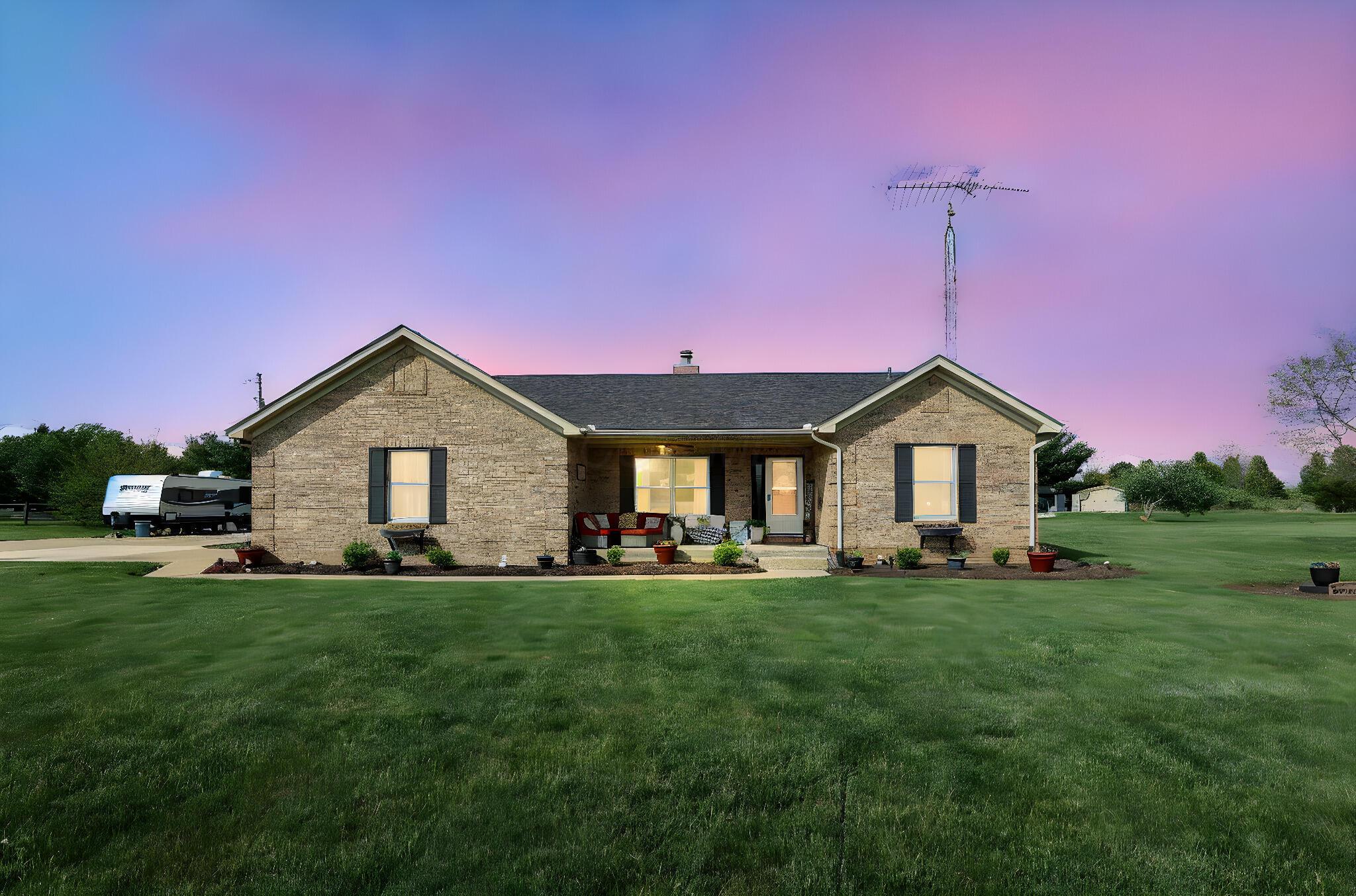 2611 S Parkview Road Property Photo