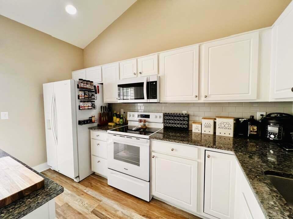 5492 Sentinel Falls Street Property Photo 16