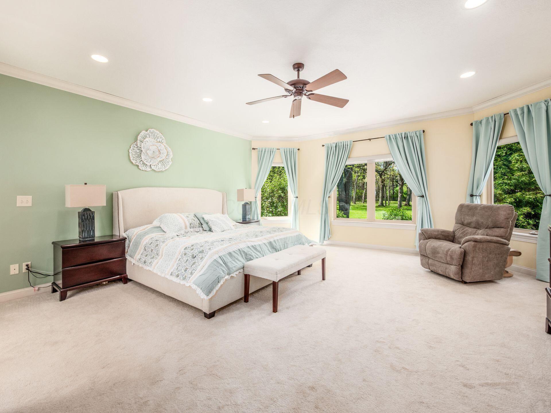 5768 Kempton Run Court Property Photo 13