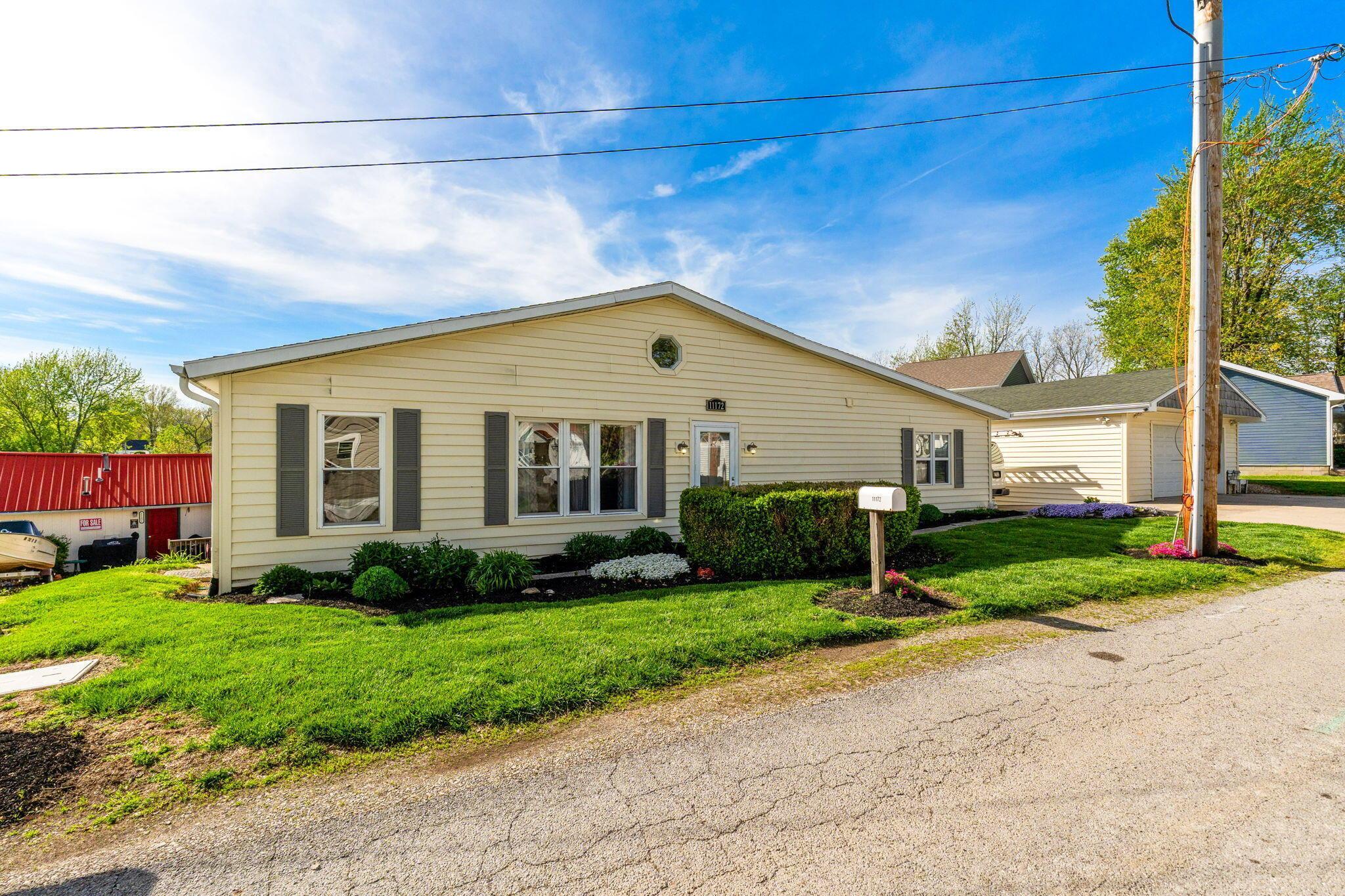 11172 Newland Drive Property Photo 1