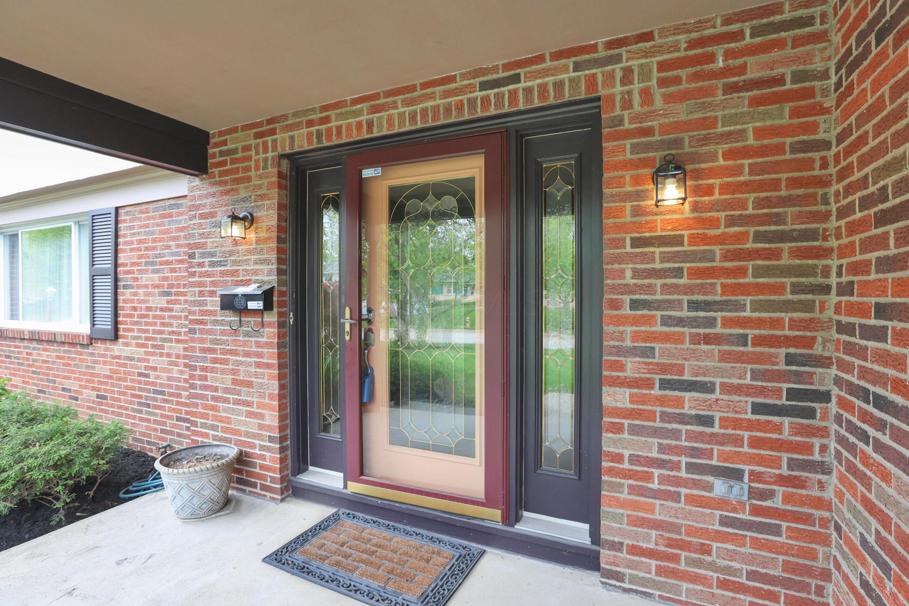 2639 Halleck Drive Property Photo 5