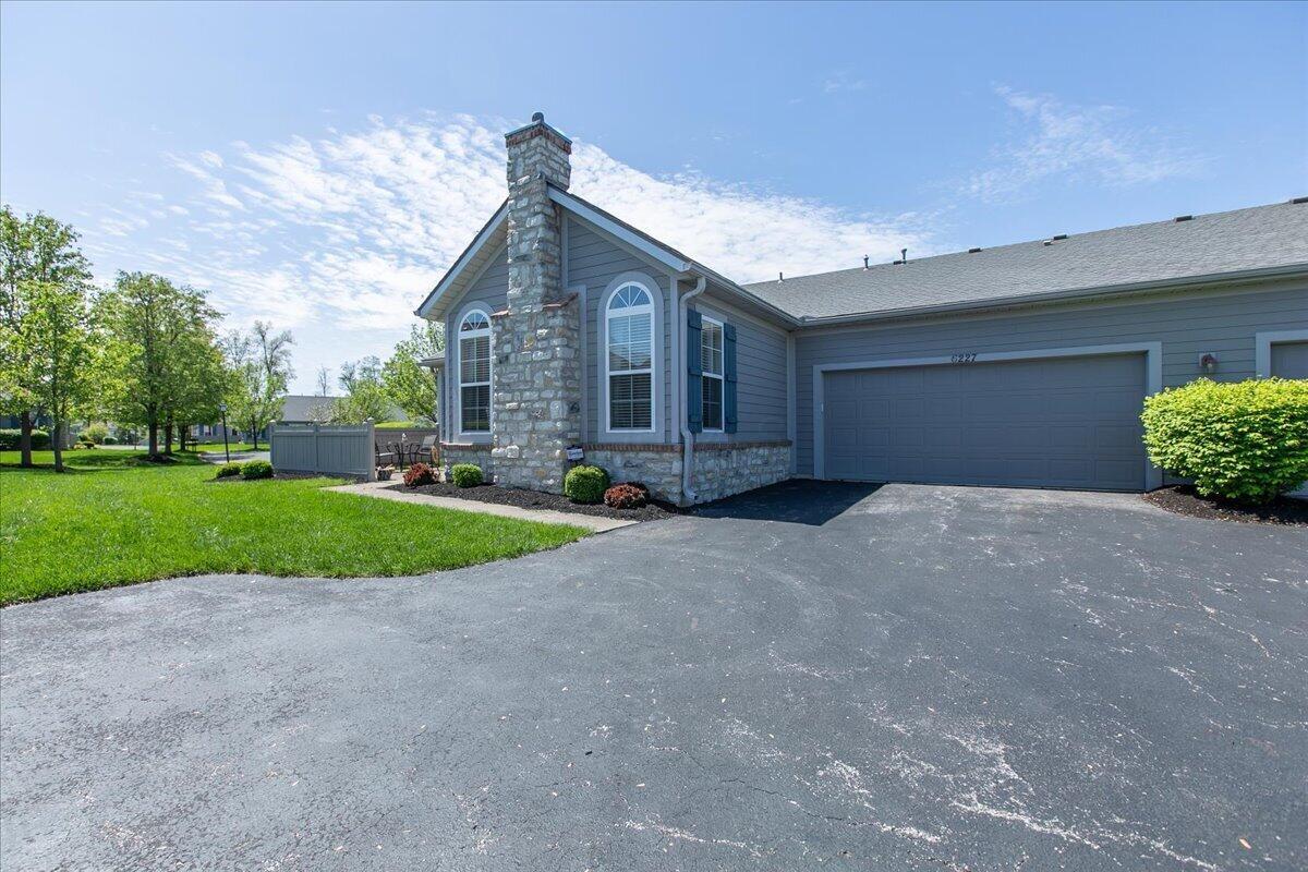 6227 Stonewalk Lane Property Photo 1