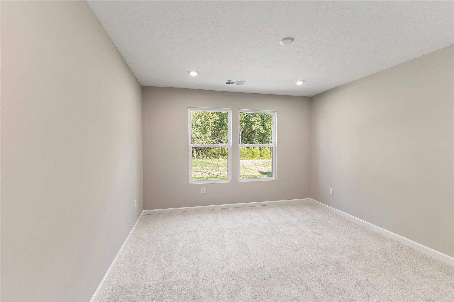 524 Iris Drive Property Photo 16
