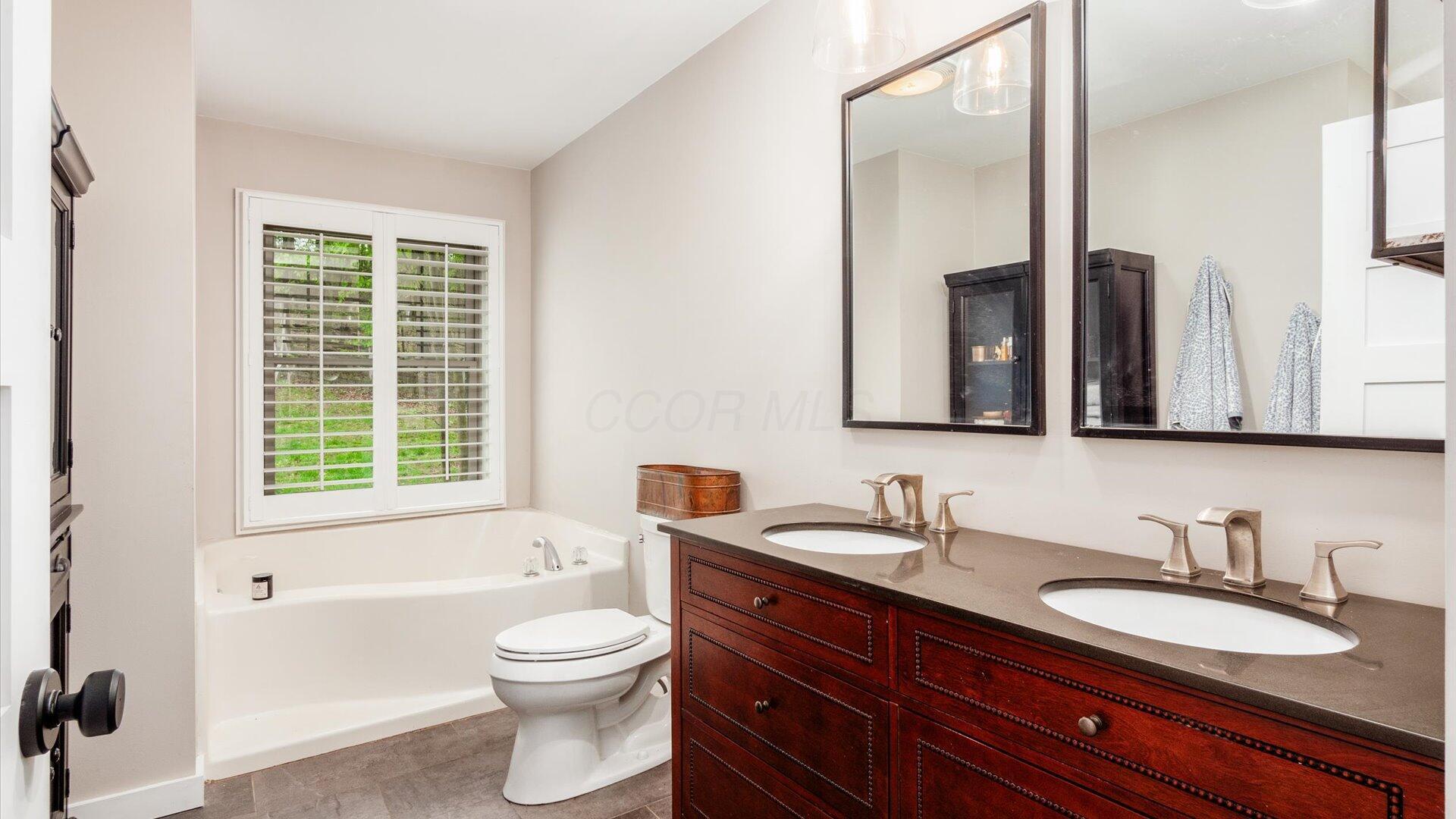 565 Welsh Lane Property Photo 18