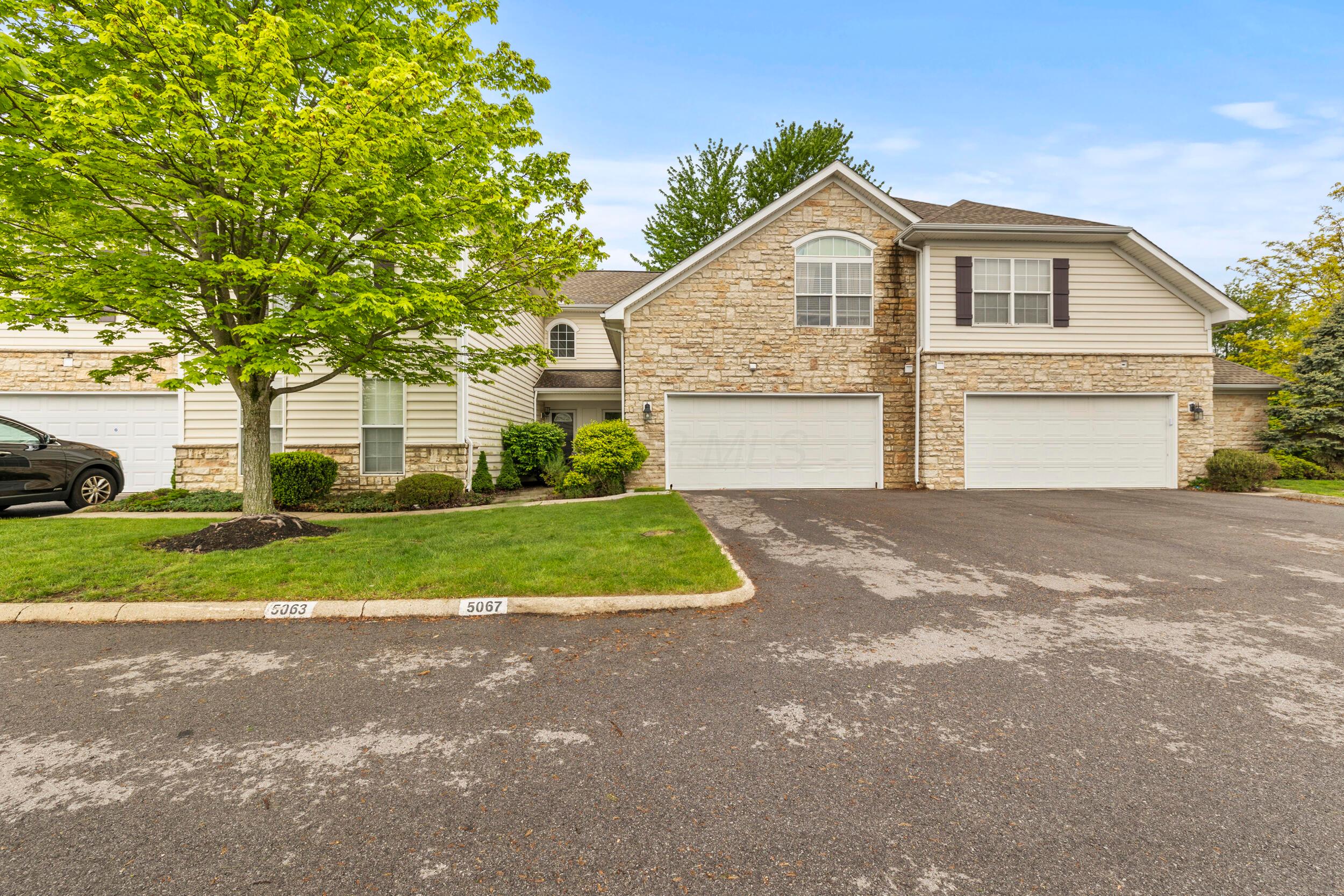 5067 Vinings Boulevard Property Photo 3