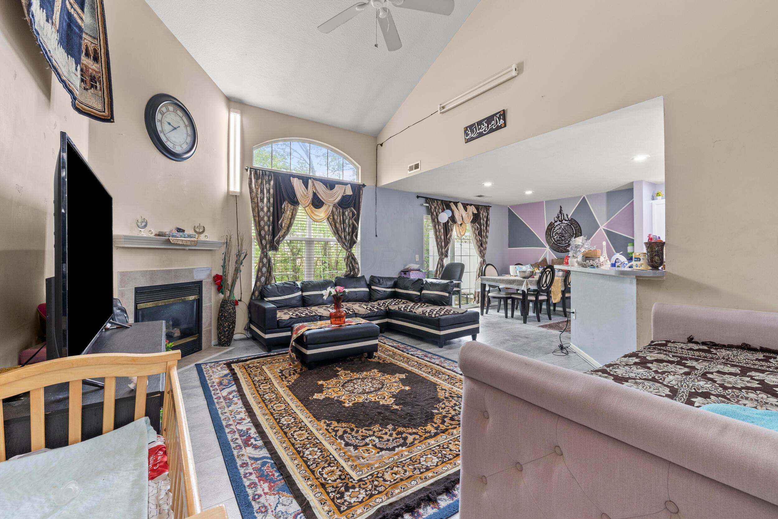 5067 Vinings Boulevard Property Photo 6