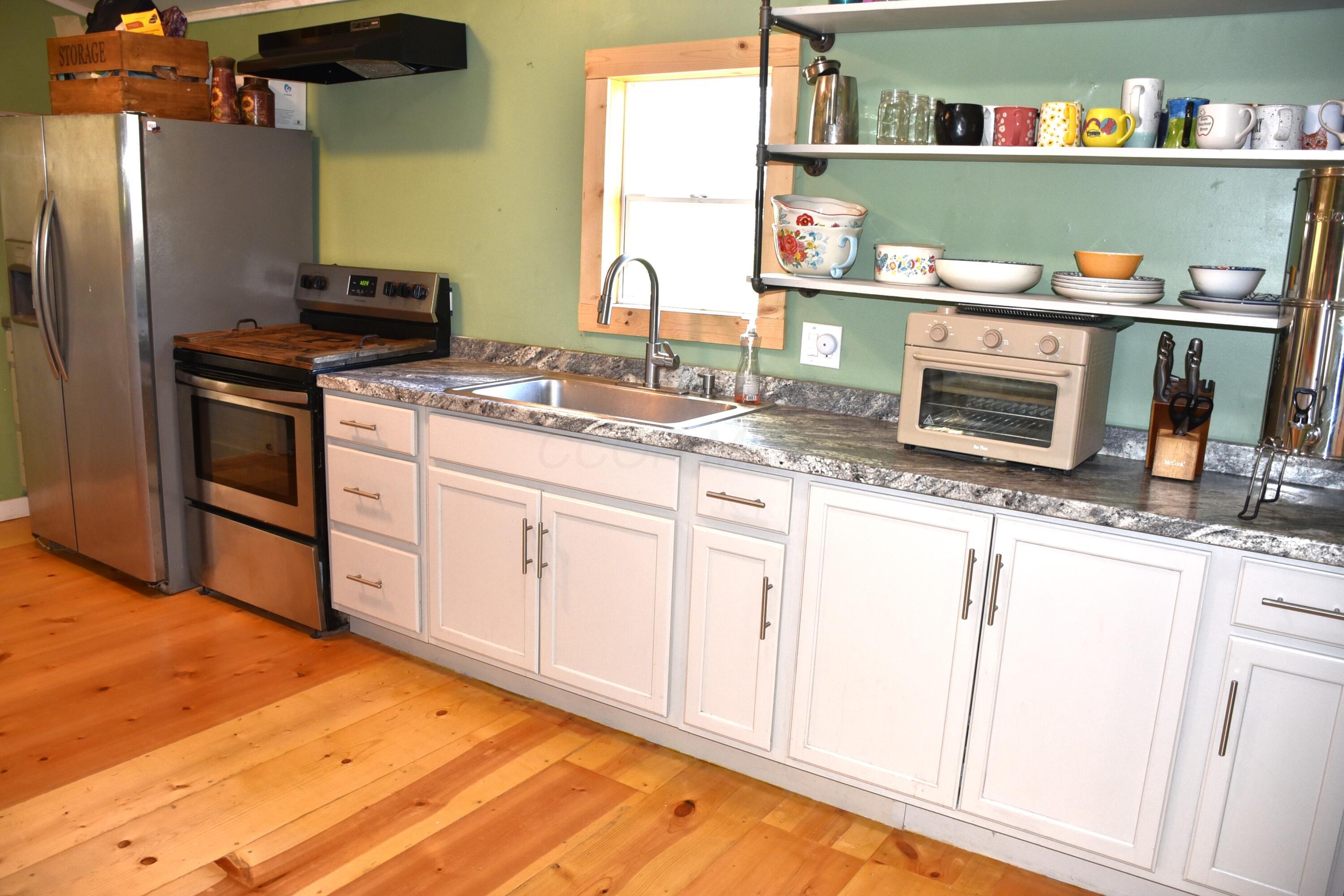 3219 Broad Street Property Photo 11