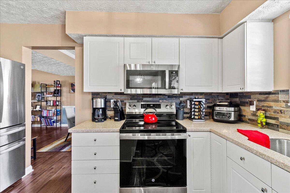 107 Curly Smart Circle Property Photo 18