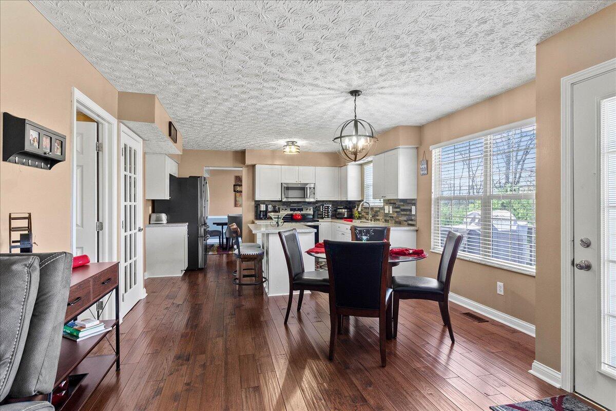 107 Curly Smart Circle Property Photo 22